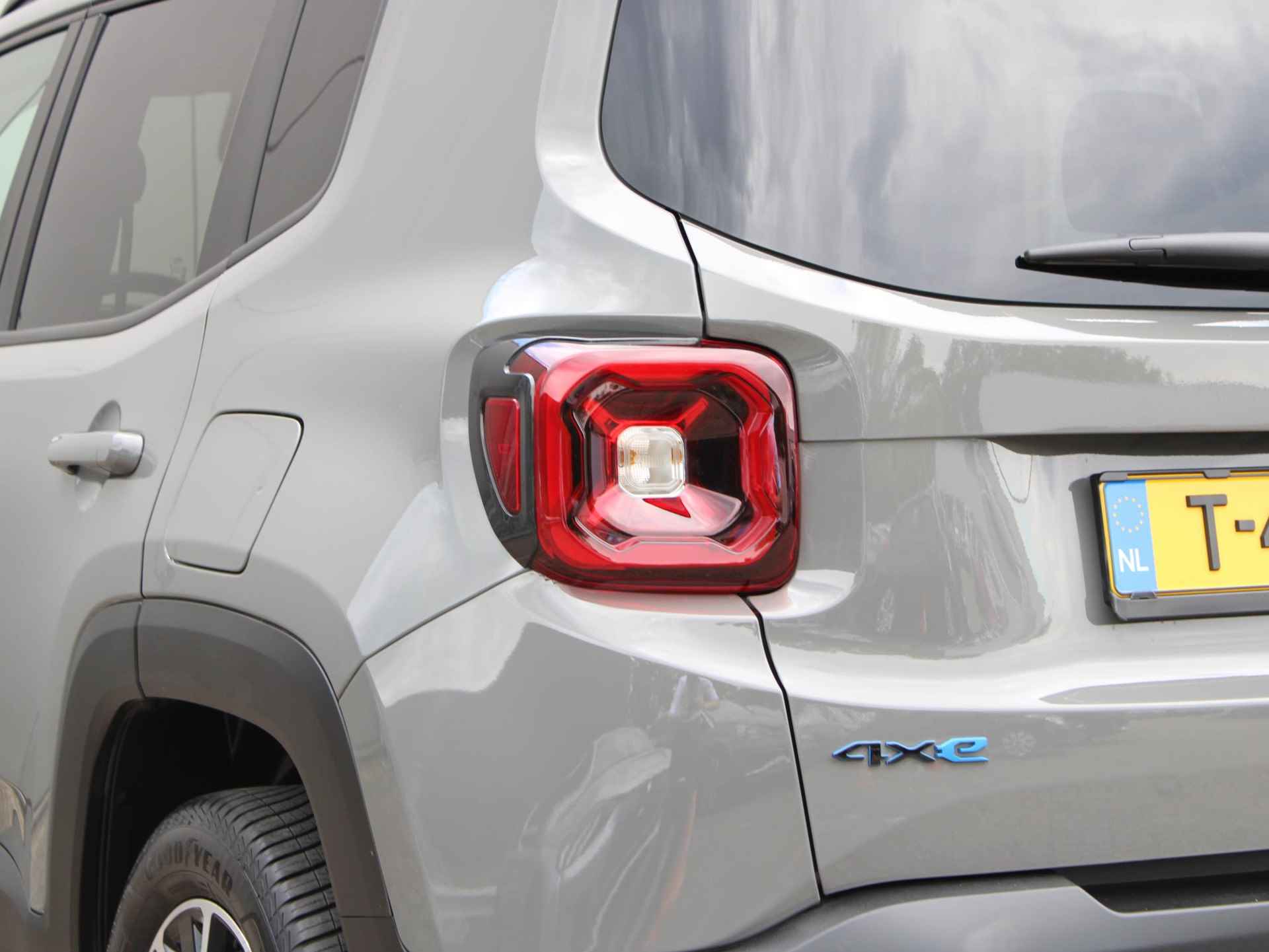 Jeep Renegade 4xe 240 Plug-in Hybrid Electric Trailhawk | Navi / Climate / Stoelverwarming - 24/24