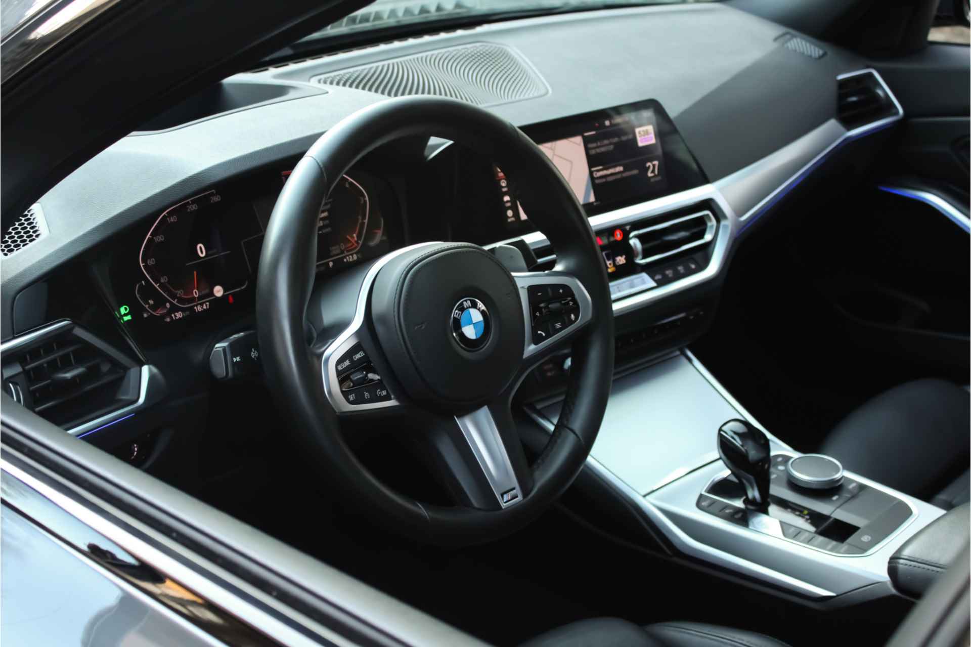 BMW 3-serie 320i High M-Sport | Schuifdak | HuD | Leder - 11/28