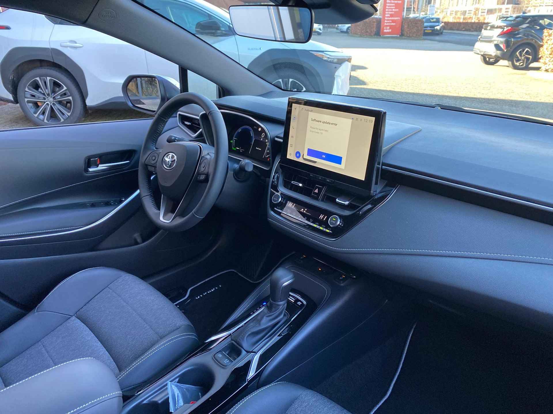 Toyota Corolla 1.8 HYBRID 140 DYNAMIC APPLE/ANDROID 17"LMV PRIVACY-GLASS LED-PAKKET PARK-SENSOREN STOELVERW. FACELIFT-MODEL - 25/33