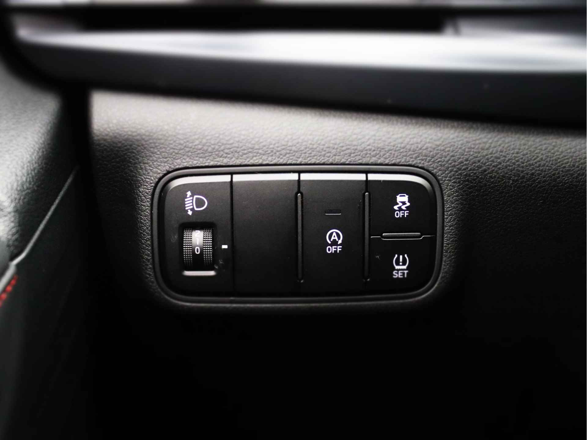 Hyundai i20 1.0 T-GDI N Line Automaat | BOSE Audio | Navigatie | Camera Rijklaarprijs! - 28/36