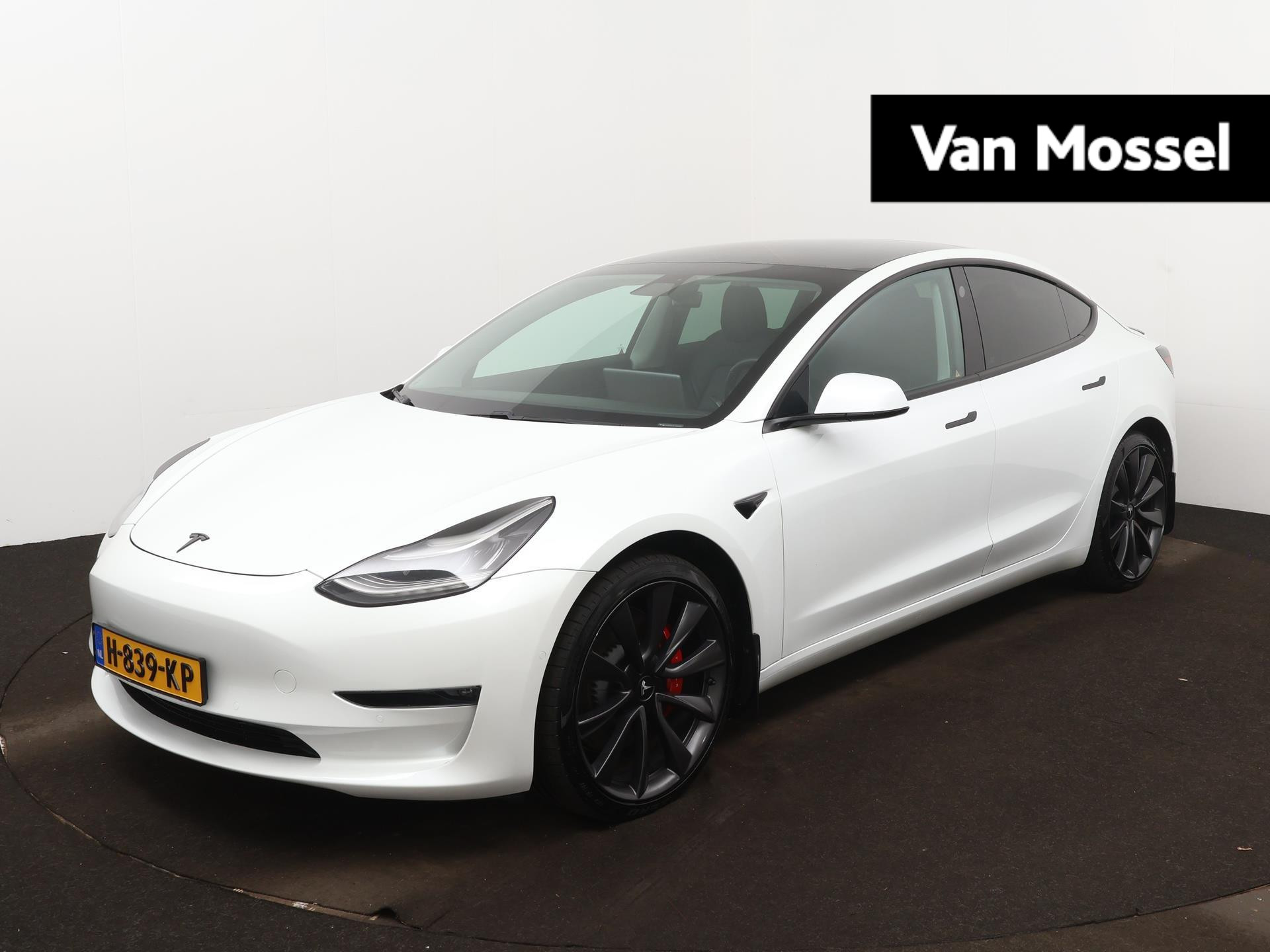 Tesla Model 3 Performance 75 kWh | Leder | Panoramadak | Carbon details | bij viaBOVAG.nl