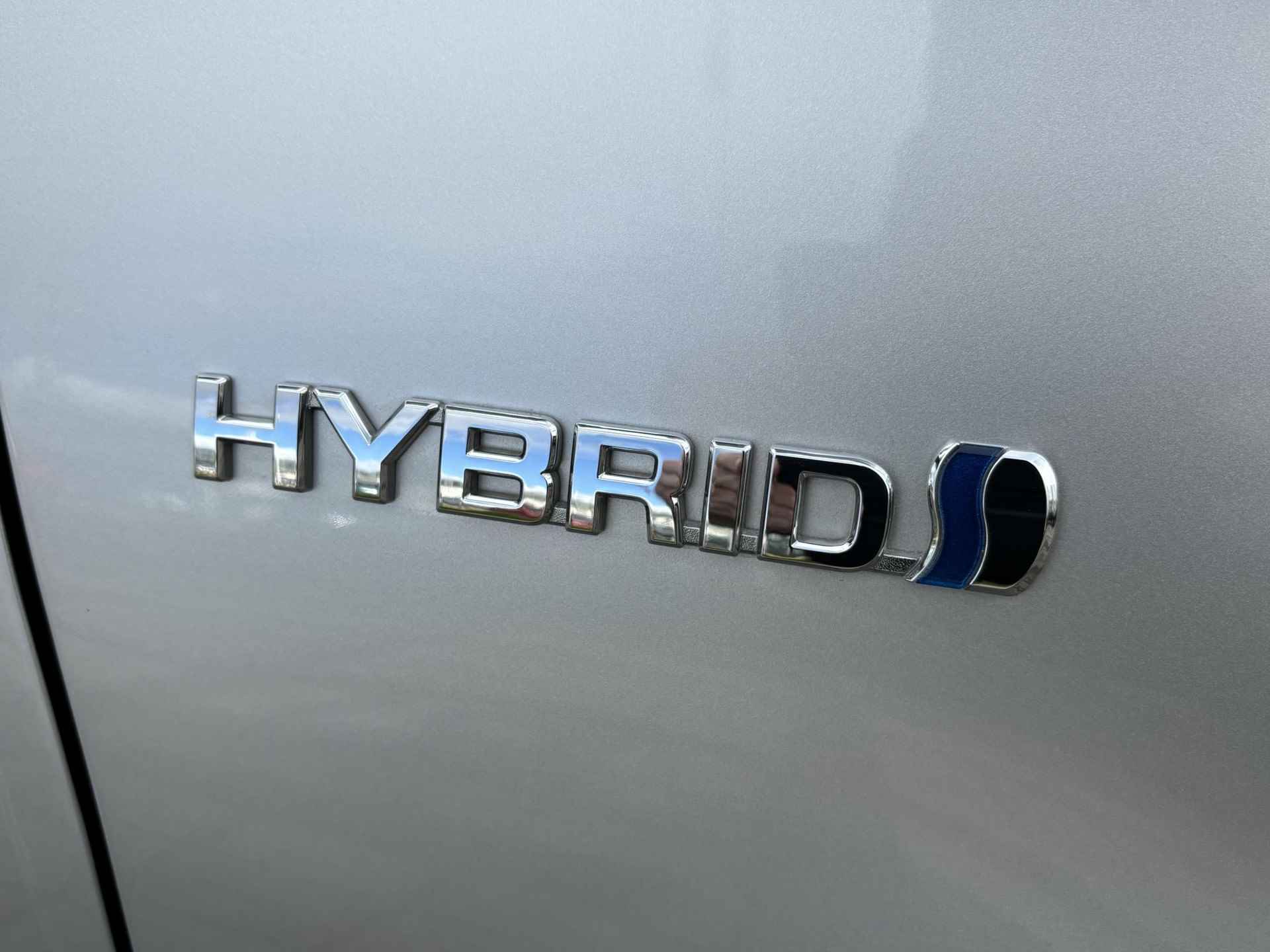 Toyota Yaris 1.5 Hybrid Dynamic Rijklaar prijs - 6/24