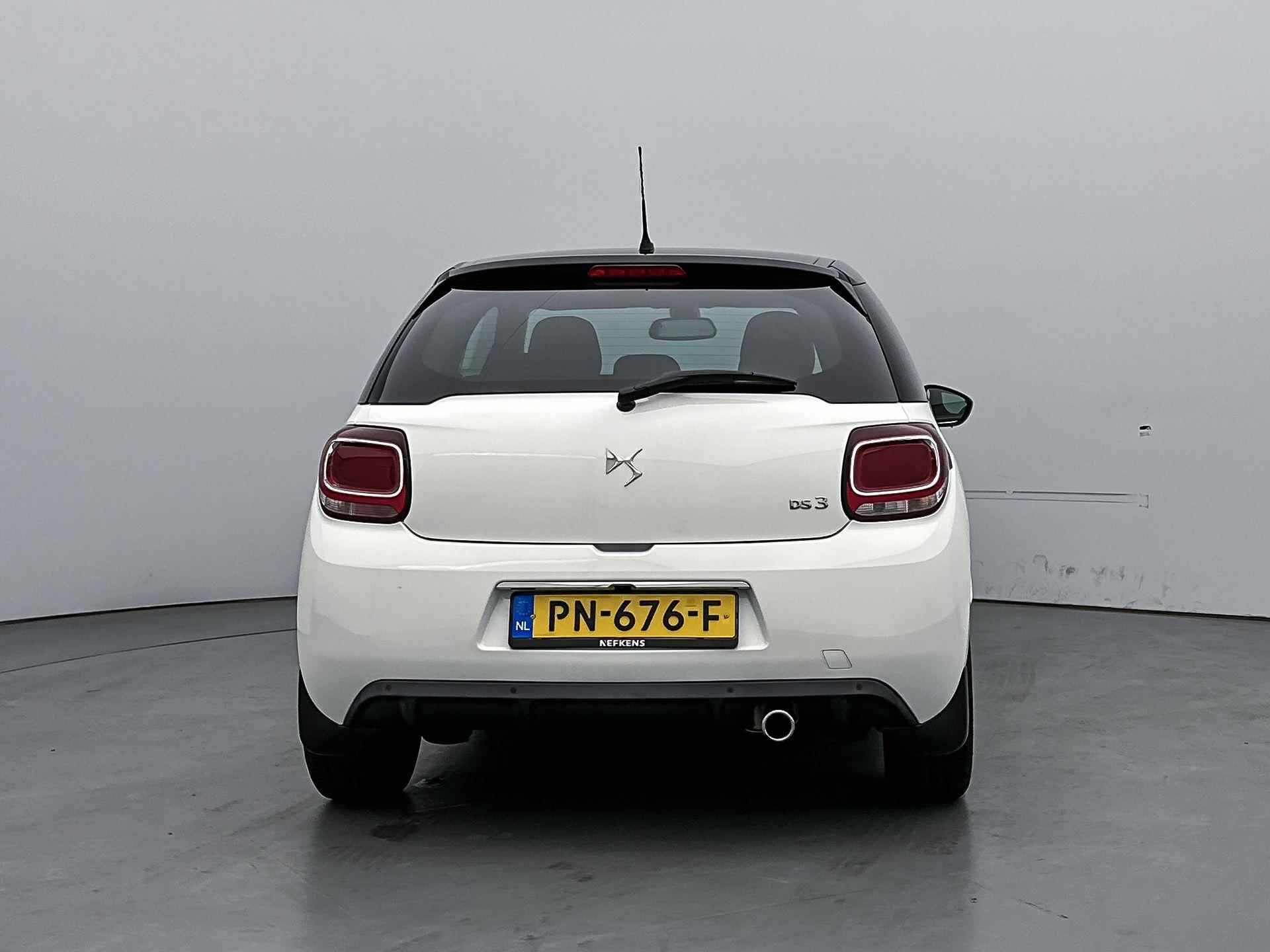 DS 3 So Chic 110 pk | Navigatie | Achteruitrijcamera | Parkeersensoren Voor en Achter | LED Koplampen | Start/Stop Systeem | Climate Control | Cruise Control | 16" Lichtmetalen Velgen | - 8/31