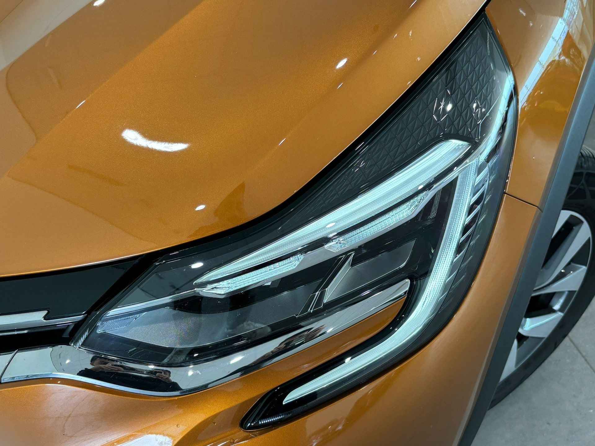 Renault Captur 1.0 TCe 100 Bi-Fuel Intens CLIMA | CRUISE | NAVI | CAMERA | APPLE & ANDROID CARPLAY | - 4/24