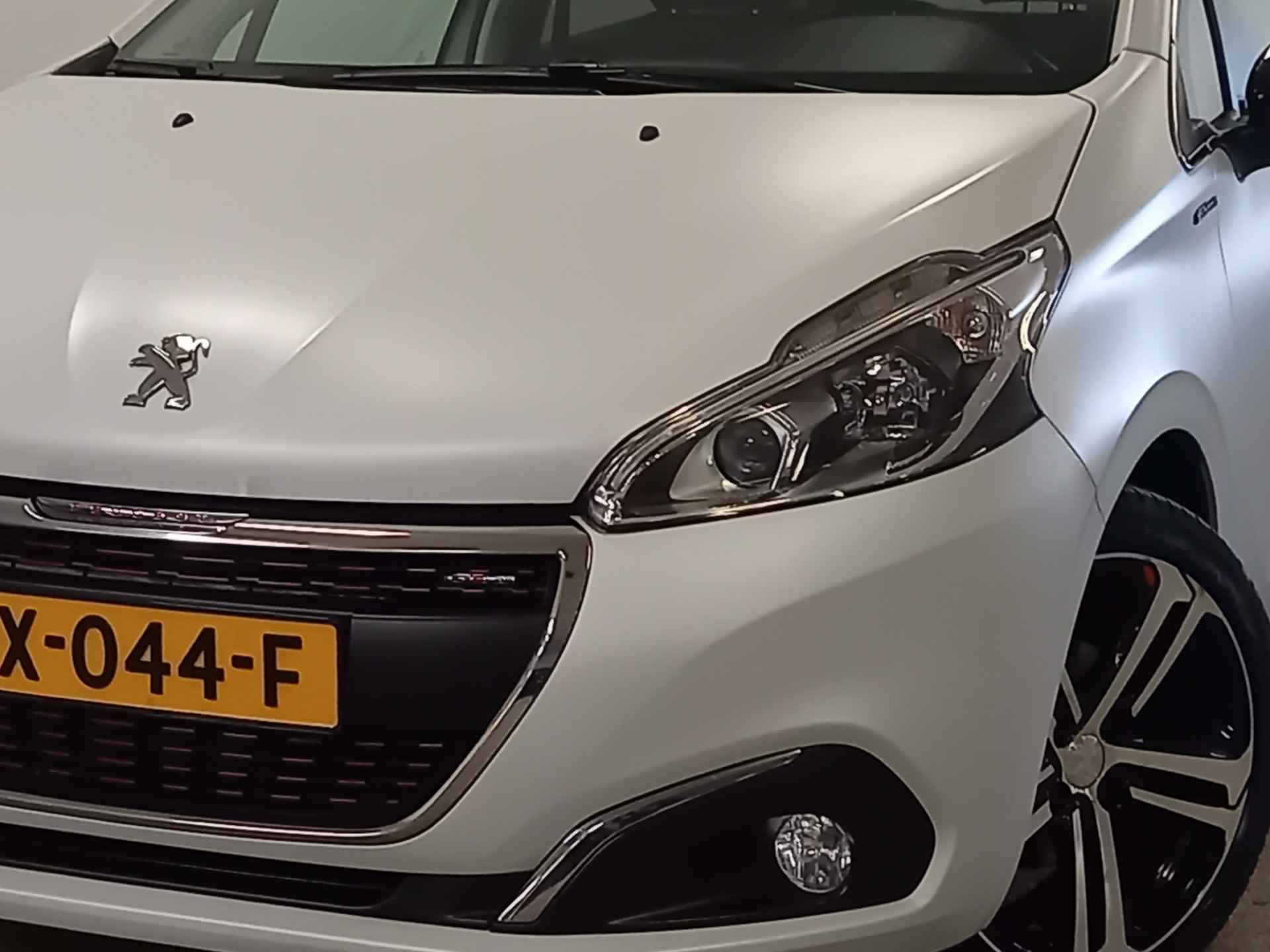 Peugeot 208 1.2 PureTech GT-line Sportieve uitvoering met Panoramadak! - 20/46