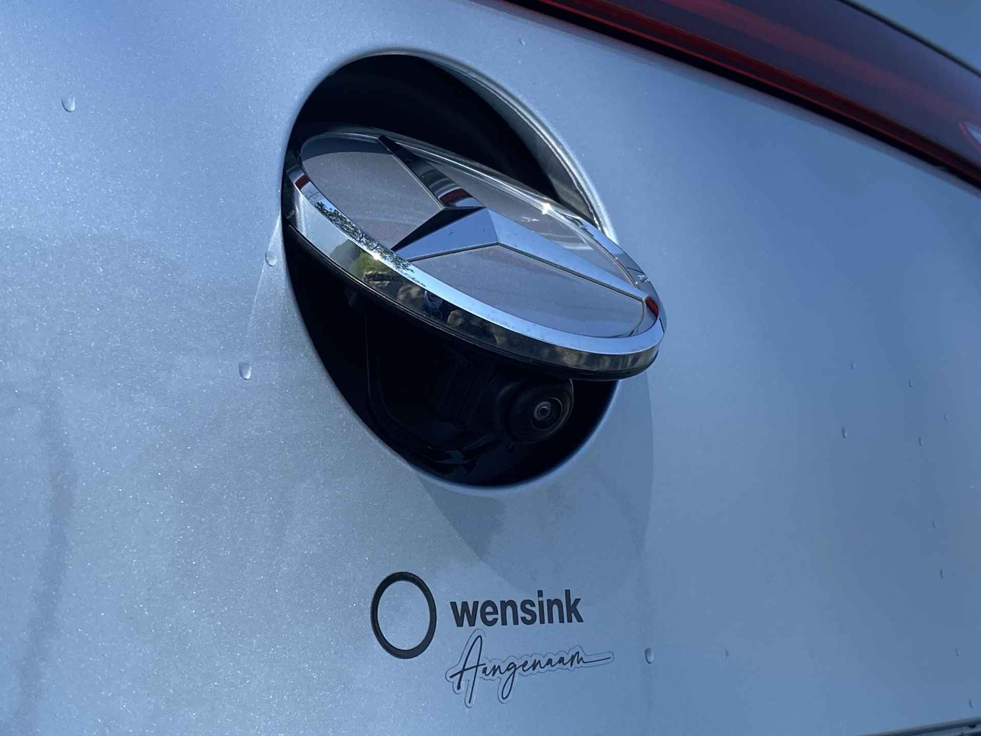 Mercedes-Benz EQE 300 Business Line 89 kWh | Panoramadak | Trekhaak afneembaar | Sfeerverlichting | Achteruitrijcamera | Apple Carplay | Privacy Glass | 19" Velgen | - 10/55