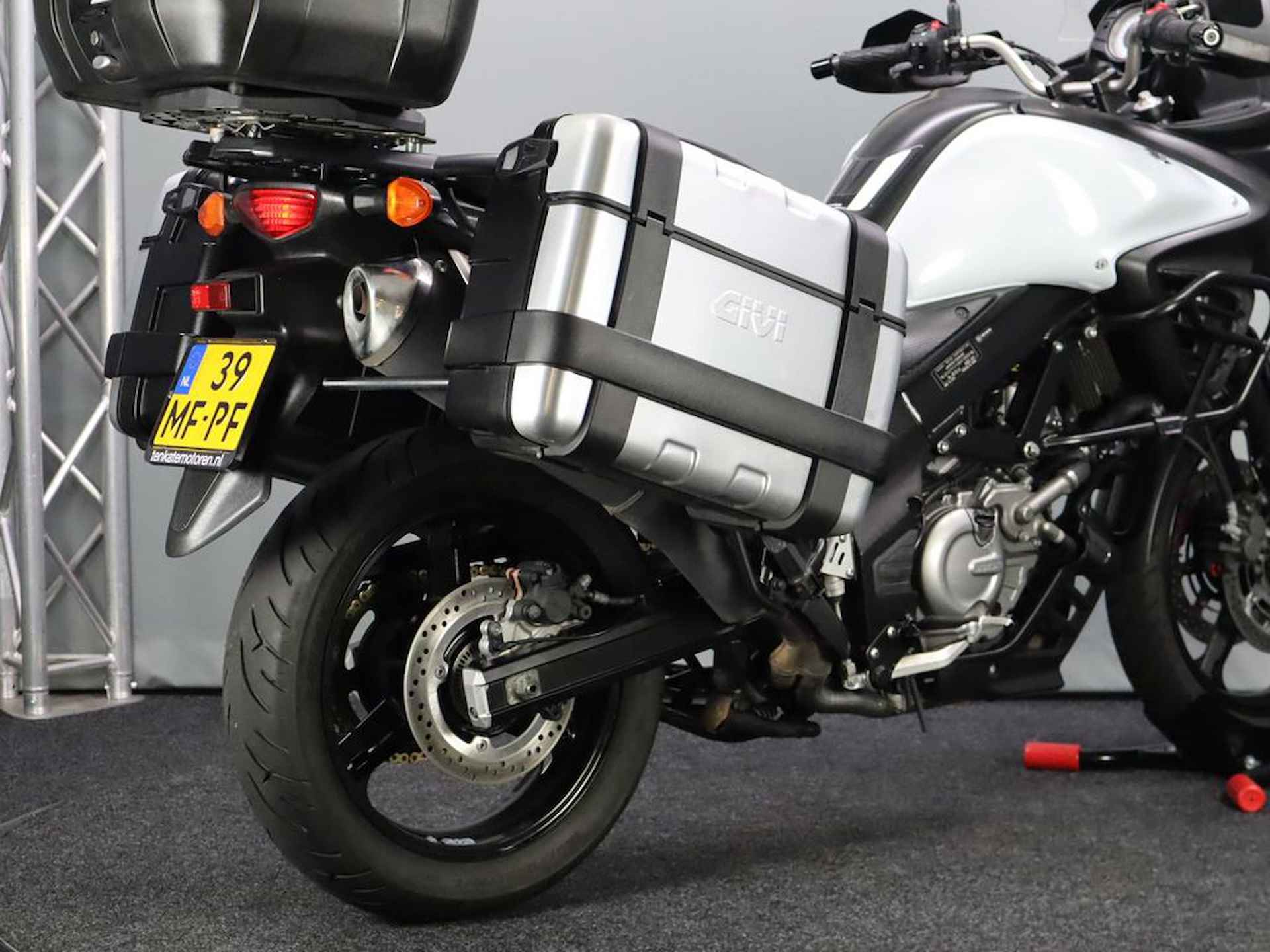 Suzuki V-Strom DL 650 A - 11/13