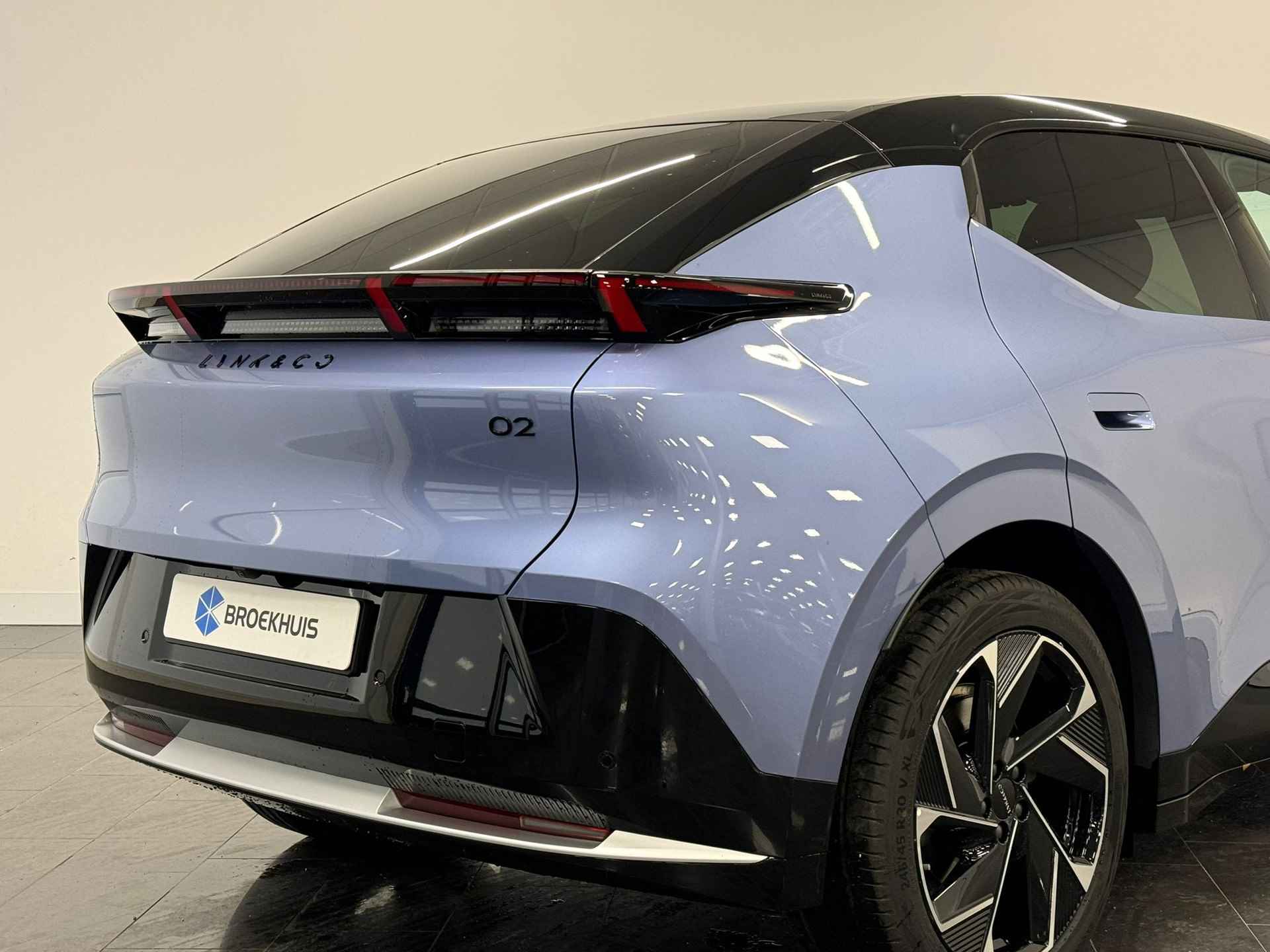 Lynk & Co 02 More 66 kWh - 7/48