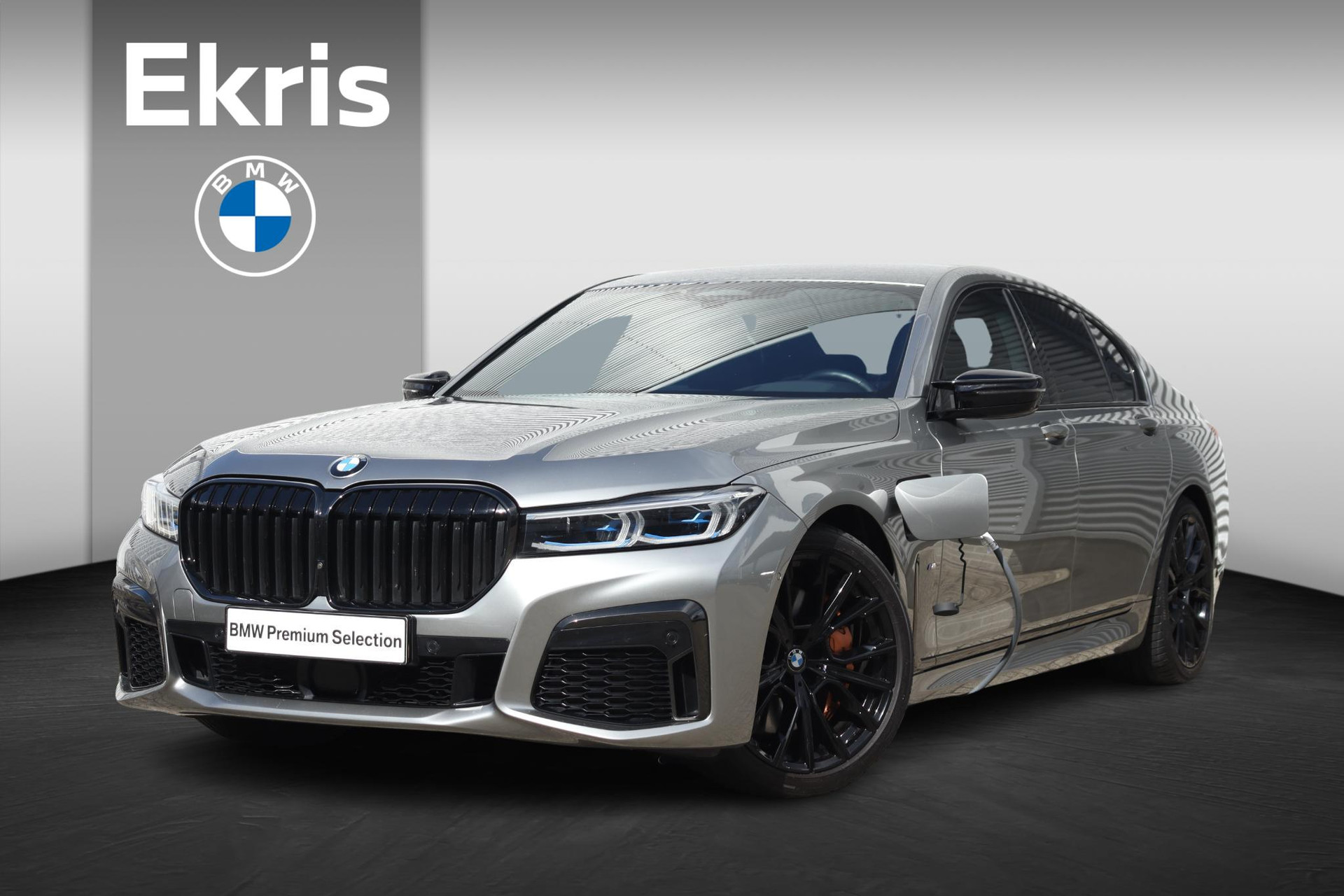 BMW 7 Serie Sedan 745e | High Executive | M Sportpakket | Driving Assistant Professional | Parking Assistant Plus | Head-Up | Harman Kardon | Laserlight | Warmte Comfortpakket | Soft-Close | Comfort Access | 19''LMV