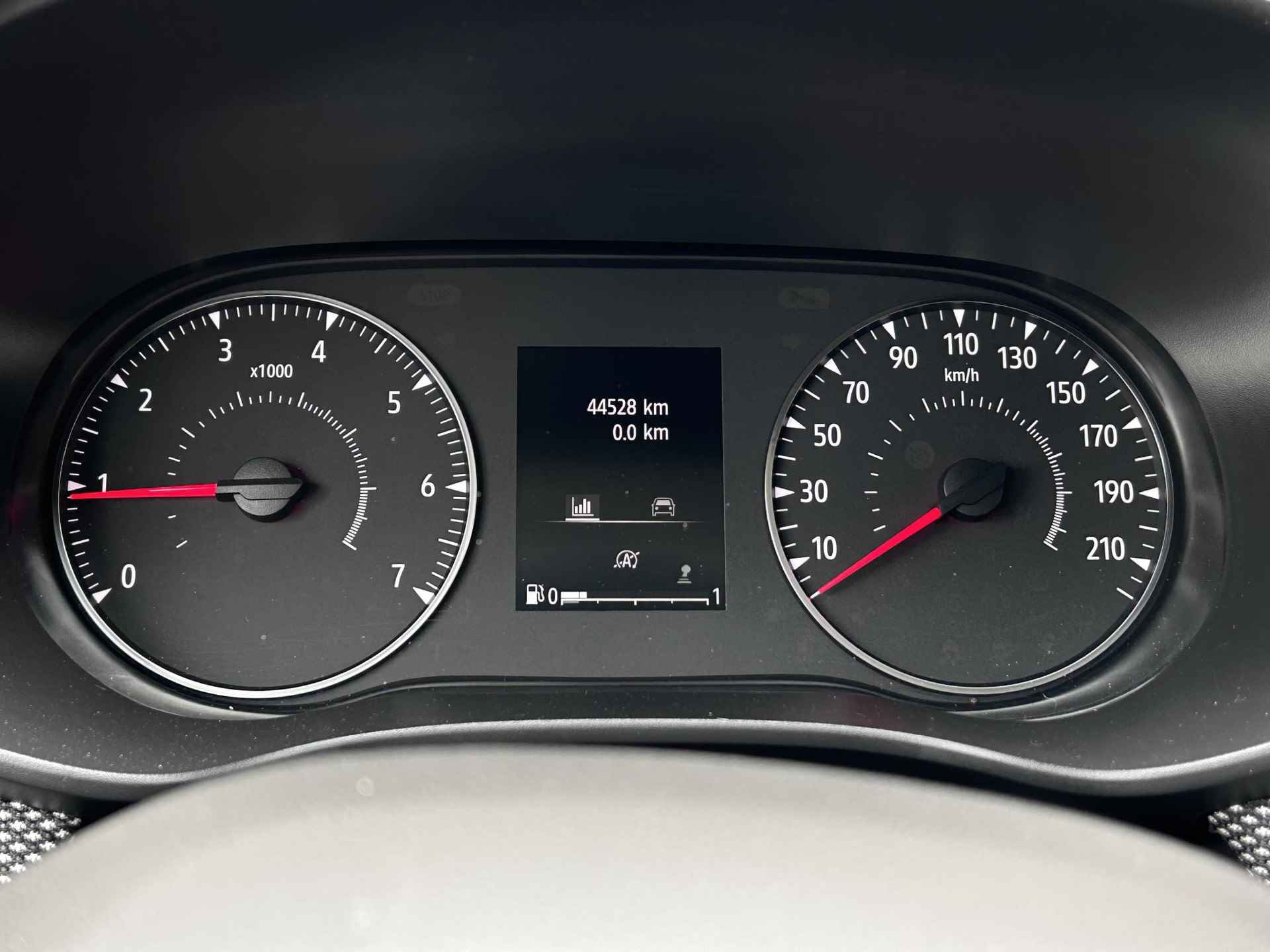 Dacia Sandero 1.0 TCe 100 Bi-Fuel Essential / 100% dealeronderhouden / Trekhaak / achteruitrij camera / Apple & Android carplay / Climate / dodehoek detectie / Cruise / Automatisch dimlicht / Bluethooth / Mistlampen / Led / - 21/44