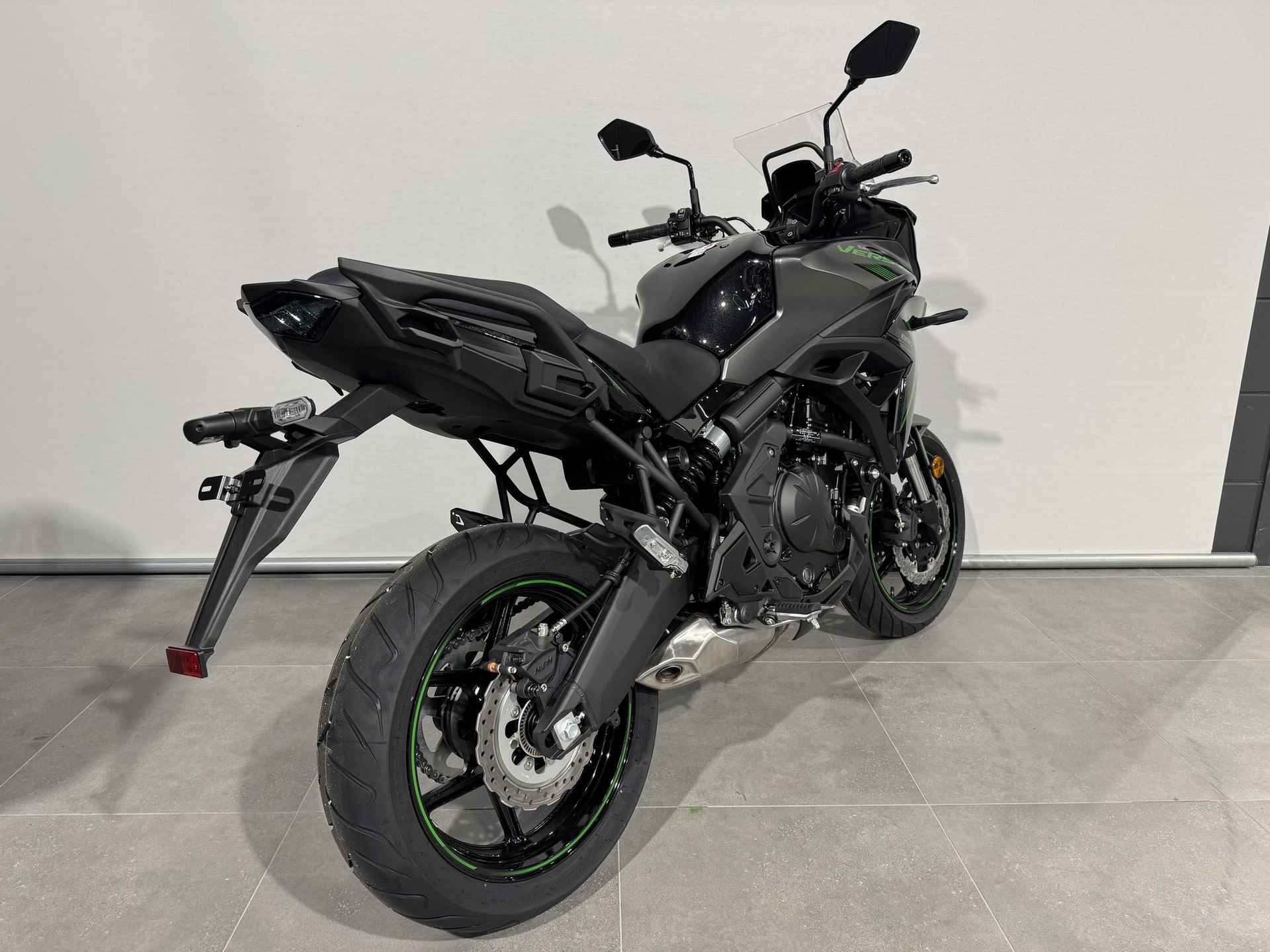 Kawasaki VERSYS 650 ABS - 2/8