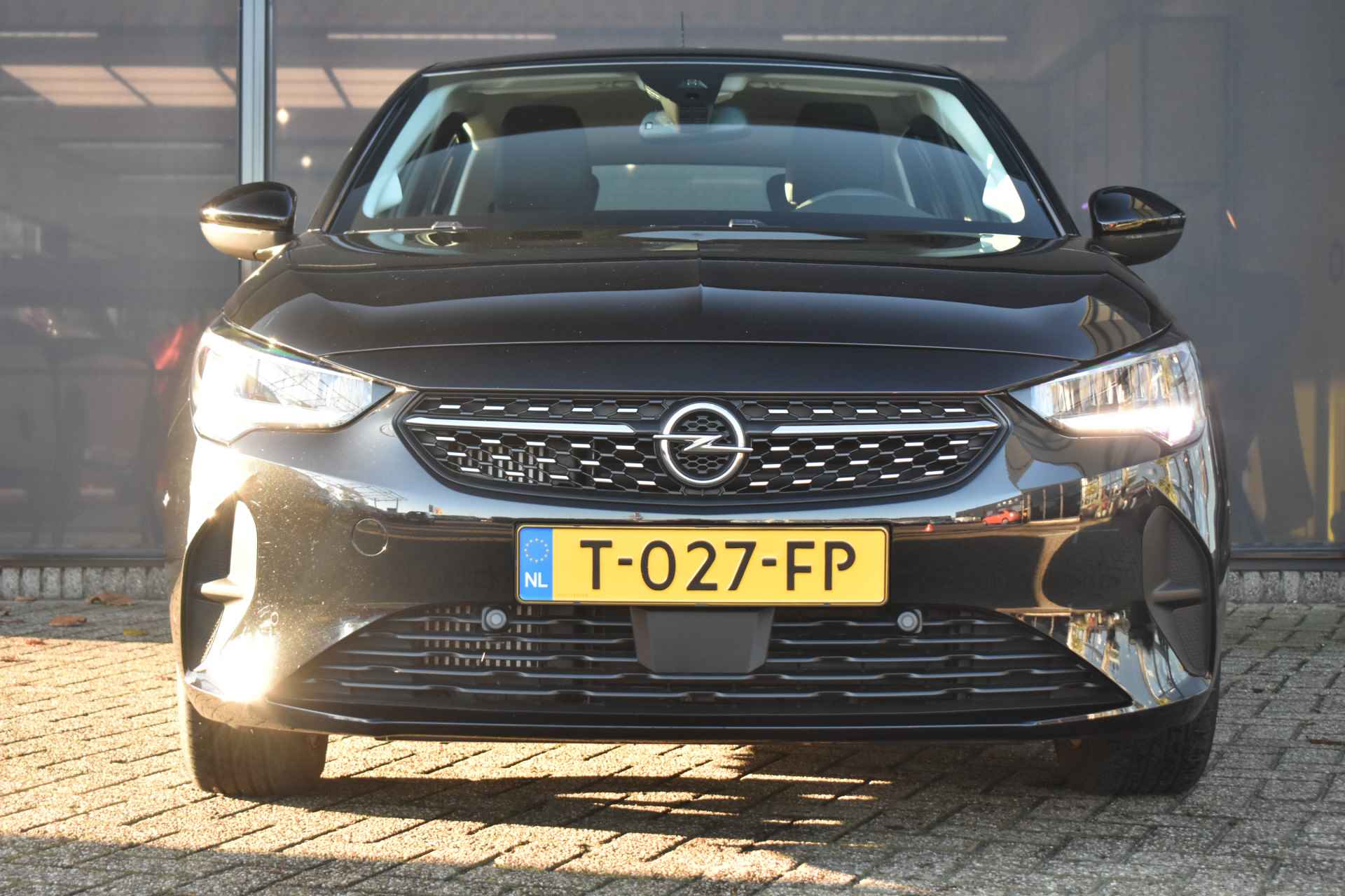 Opel Corsa 1.2 Turbo Elegance 100pk | Navigatie | Dodehoek-Detectie | Achteruitrijcamera | Cruise Control | Airco | Full-LED | Parkeersenso - 5/41