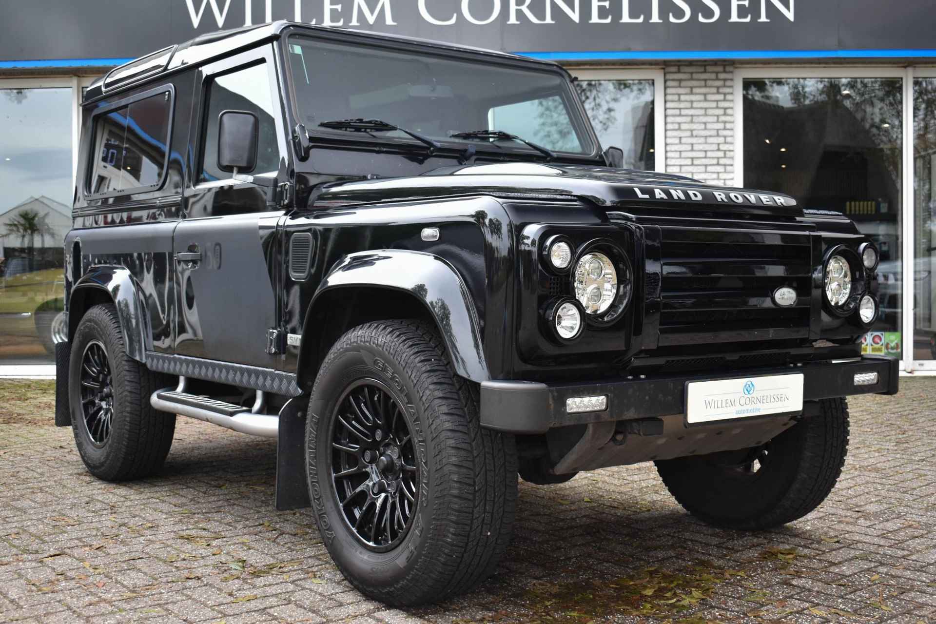 Land Rover Defender 2.4 TD 90 SW SVX 60th Anniversary UNIEK Schuifdak - 7/41