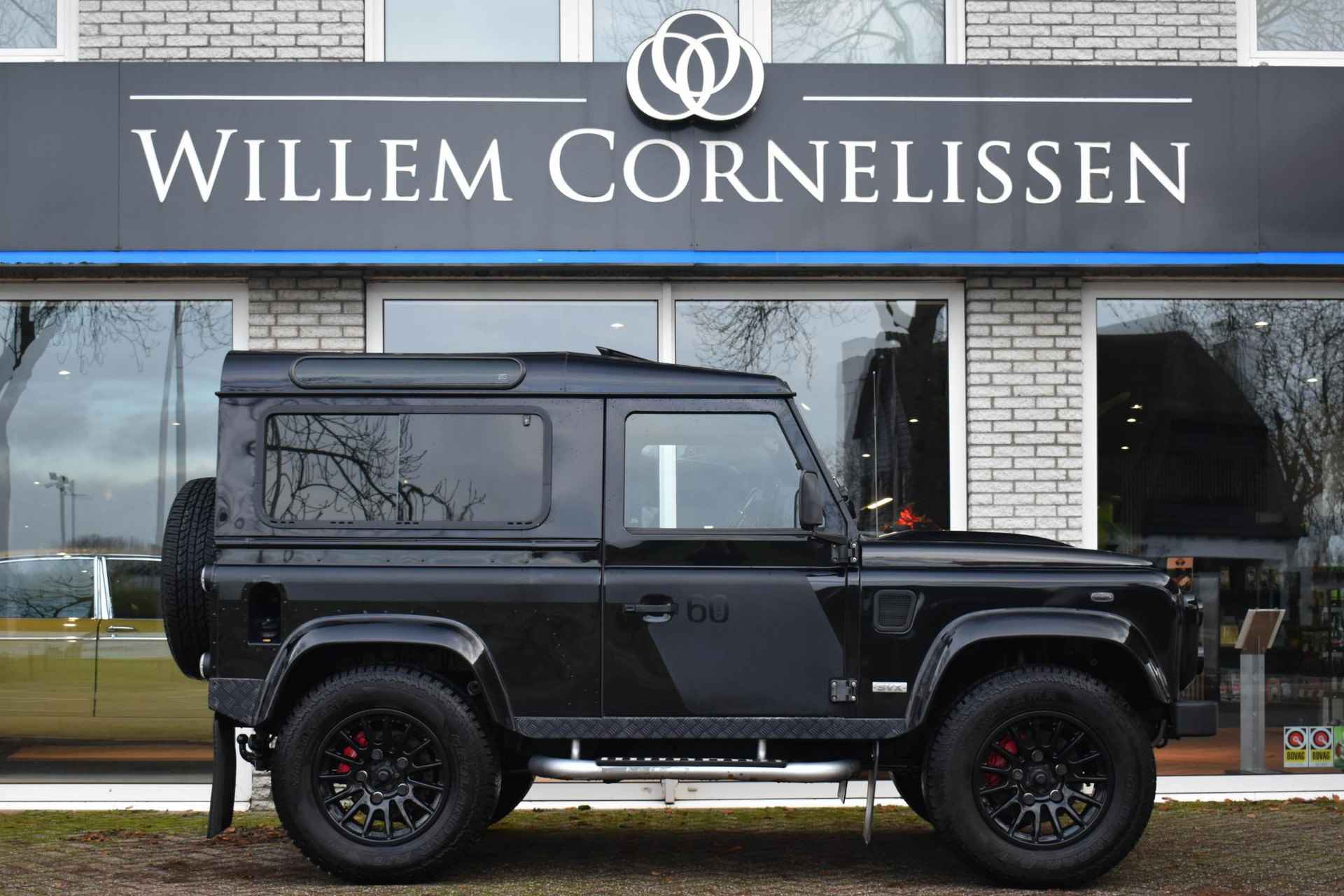 Land Rover Defender 2.4 TD 90 SW SVX 60th Anniversary UNIEK Schuifdak - 3/45