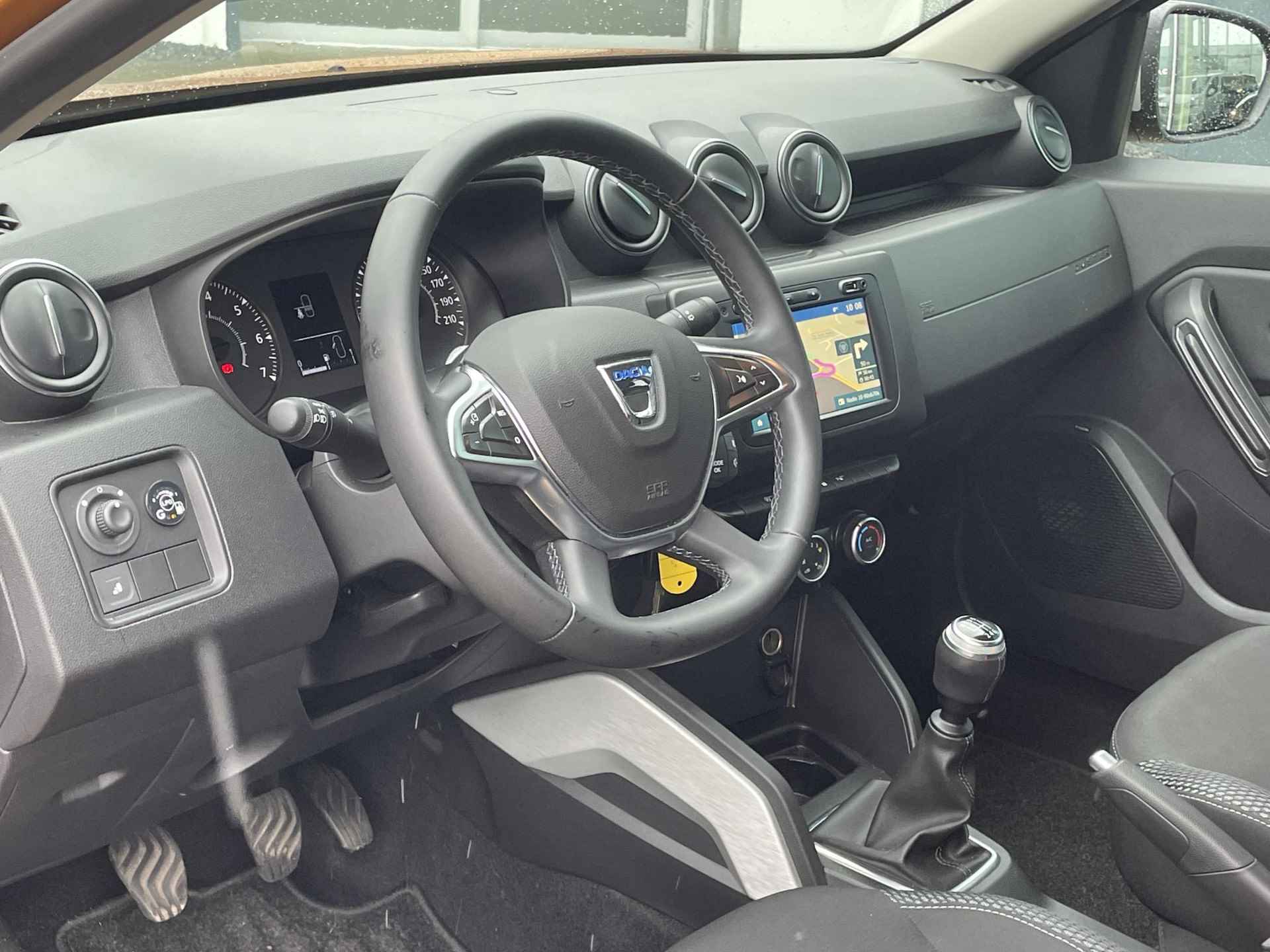 Dacia Duster 1.0 TCe 100 Bi-Fuel Prestige LPG-G3 | CAMERA | FOCAL GELUIDSSYSTEEM | PARKEERSENSOREN | NAVIGATIE | - 3/25
