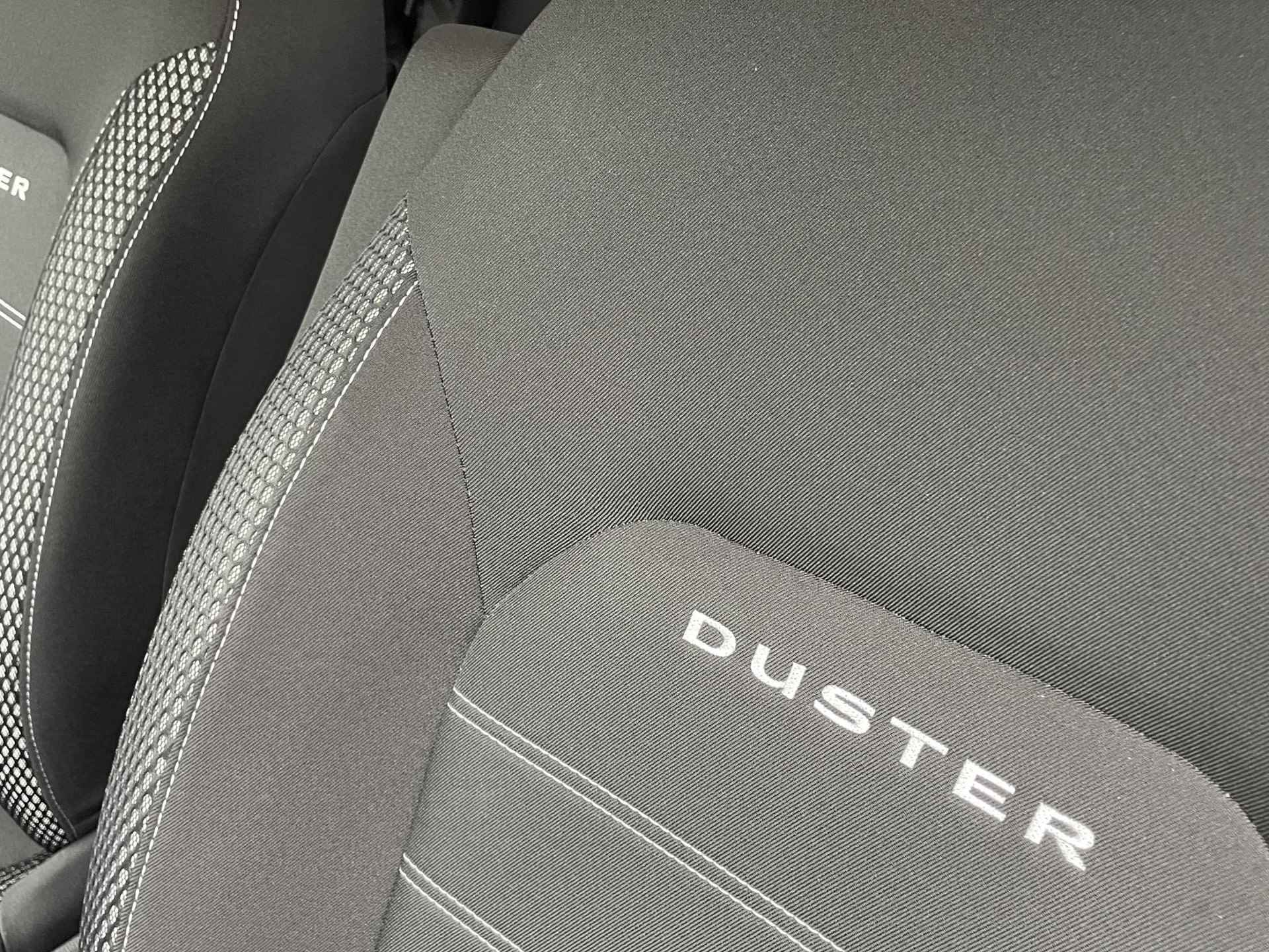 Dacia Duster 1.0 TCe 100 Bi-Fuel Prestige LPG-G3 | CAMERA | FOCAL GELUIDSSYSTEEM | PARKEERSENSOREN | NAVIGATIE | - 6/25