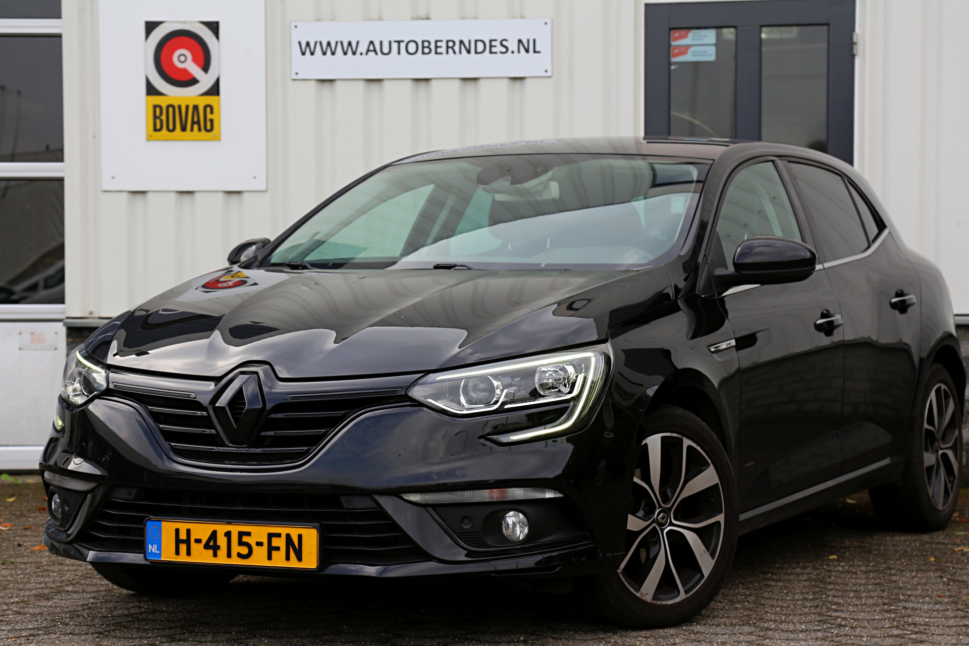 Renault Mégane 1.3 TCe Bose Automaat*Incl. BTW*NL-Auto*Perfect Onderh.*Gr. Navi/LED/Keyless Entry+Go/Camera/Climate-Control/Cruise-Control/Dode