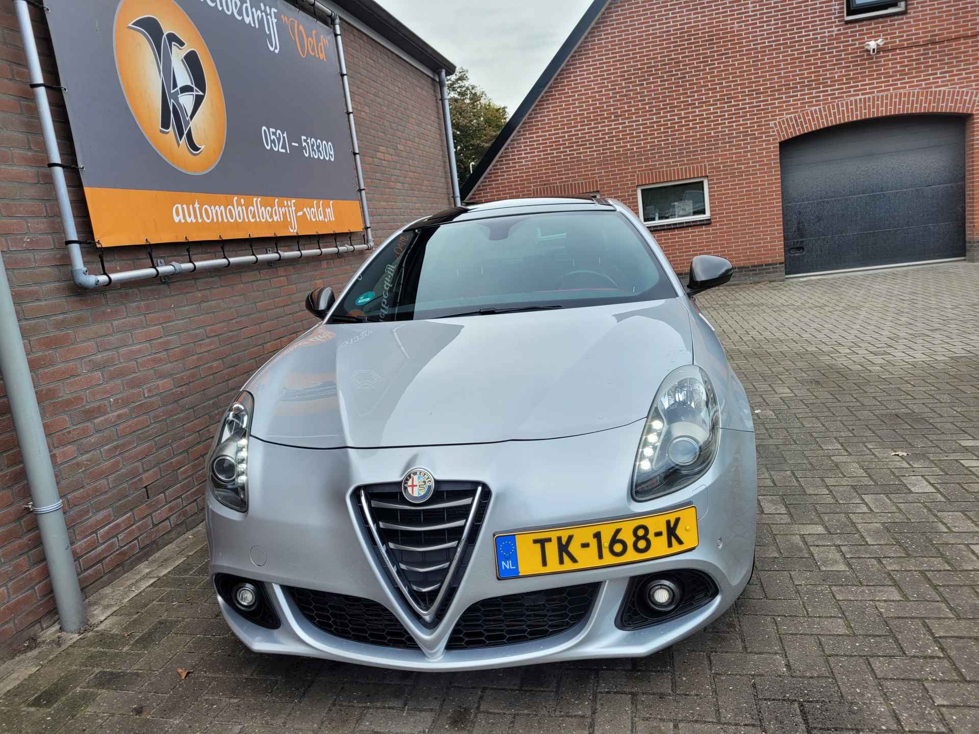 Alfa Romeo Giulietta 1.7 TBi Quadrifoglio Verde Launch Edition - 2/29