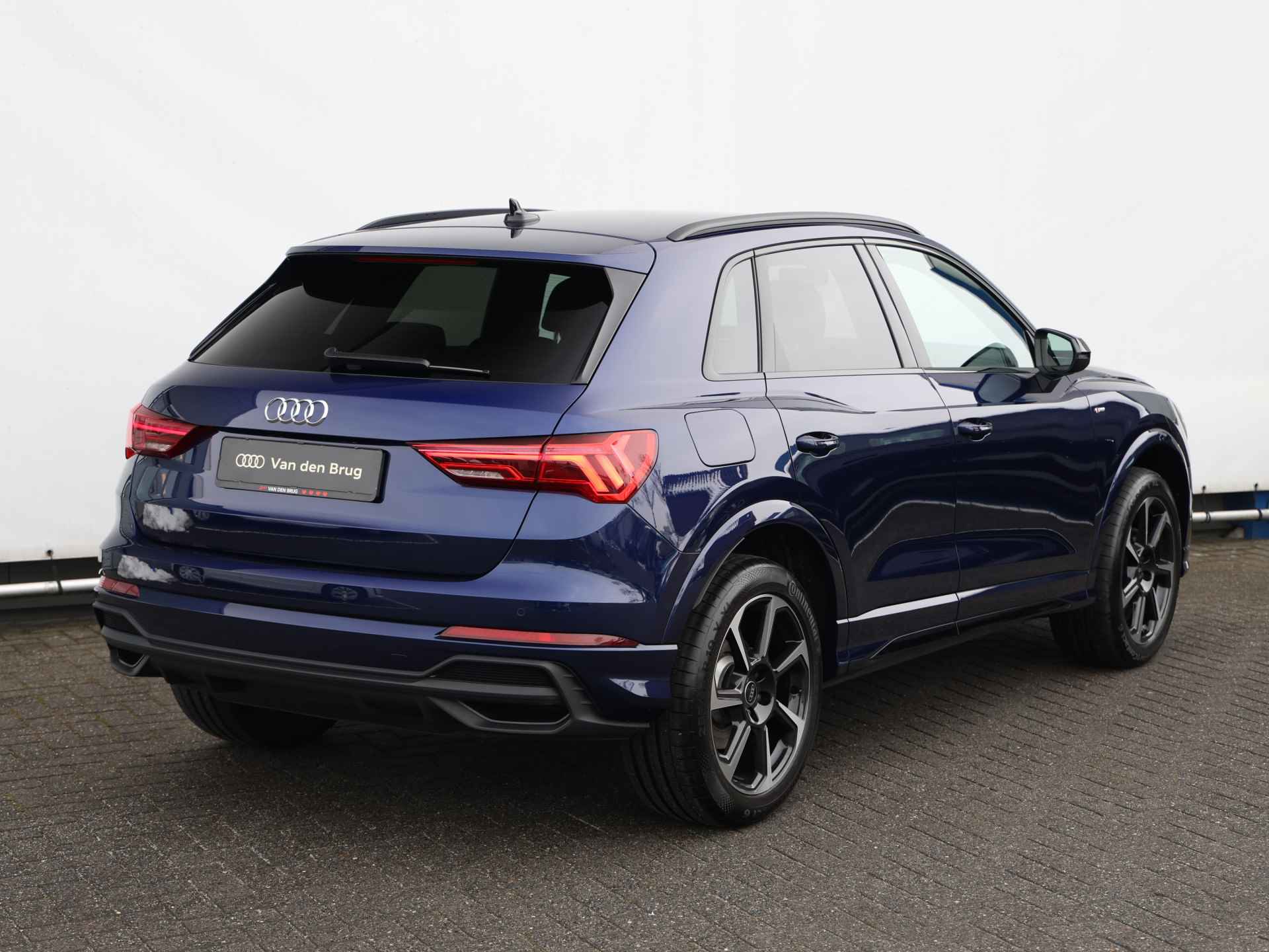 Audi Q3 45 TFSI e S edition 245pk | Keyless | Trekhaak | Adaptive Cruise | Dodehoekdetectie | Trekhaak | 19" Velgen | Apple Carplay | Navi - 5/32