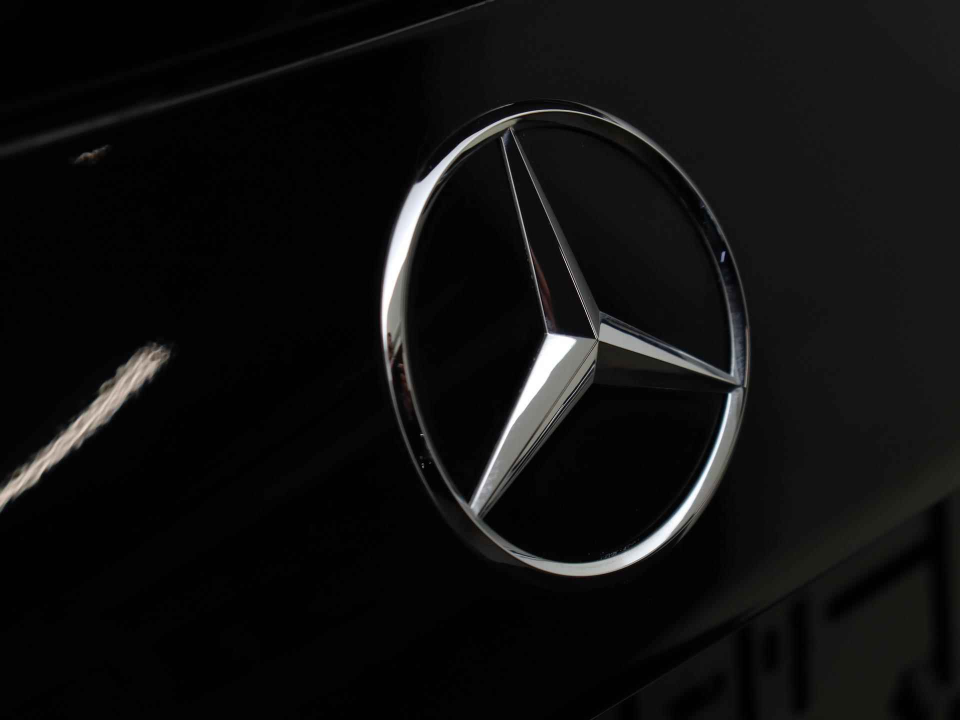 Mercedes-Benz GLB 200 AMG Line / Premium Plus/  Night/ - 35/39