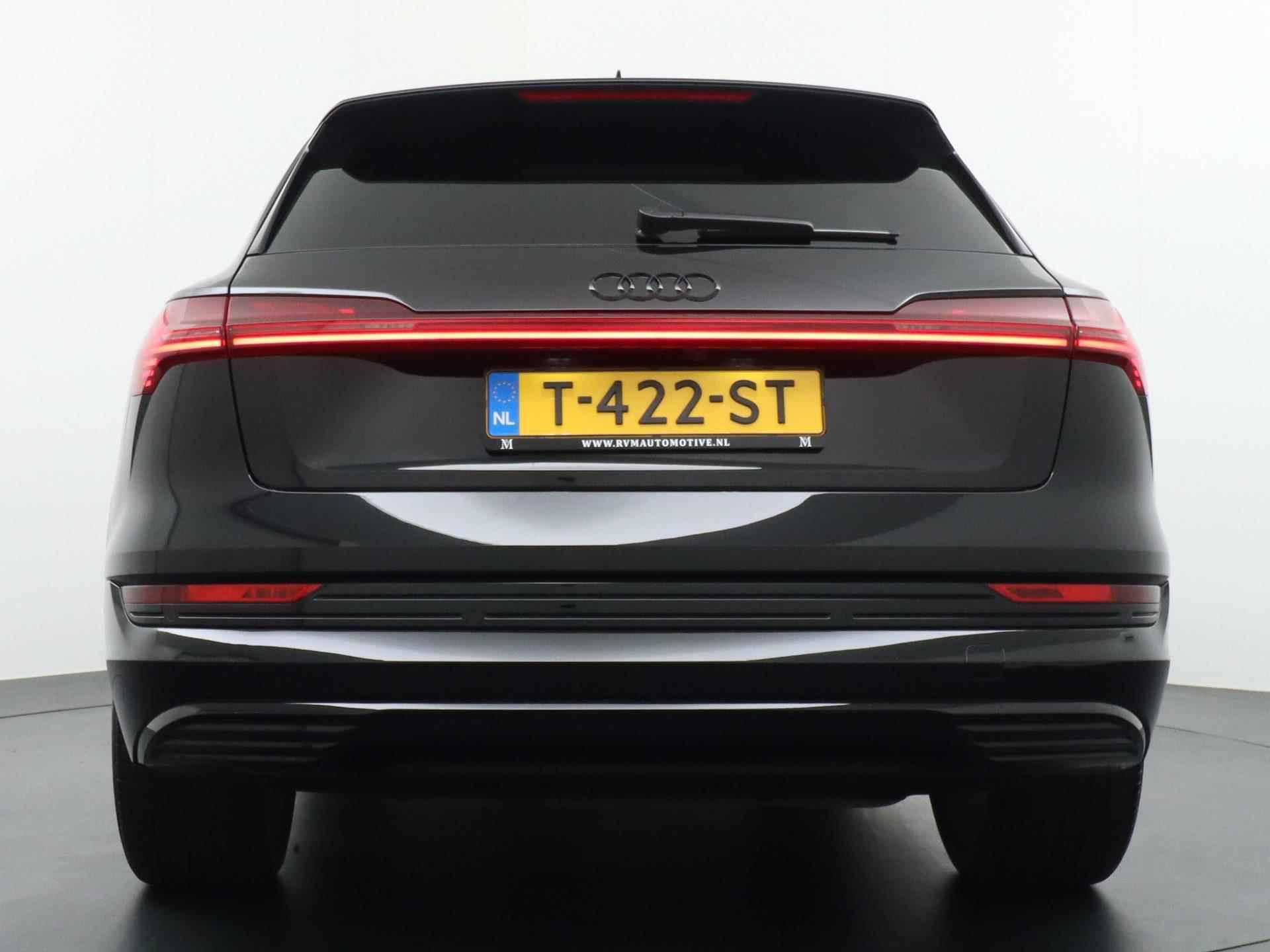 Audi E-tron 55 quattro S edition 95 kWh |HEAD UP | VIRTUAL MIRRORS | PANO| - 8/49