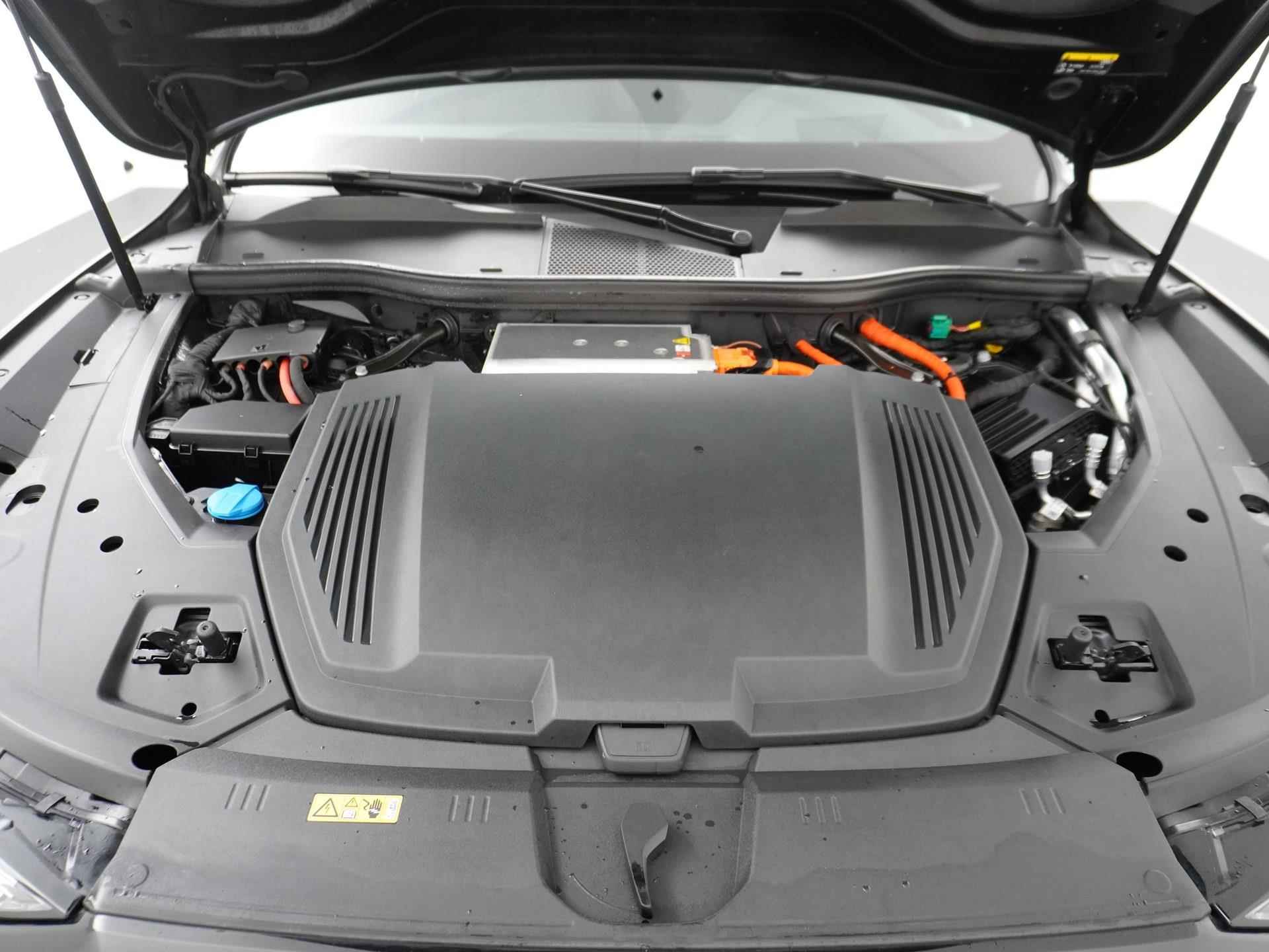 Audi E-tron 55 quattro S edition 95 kWh |HEAD UP | VIRTUAL MIRRORS | PANO| - 17/49