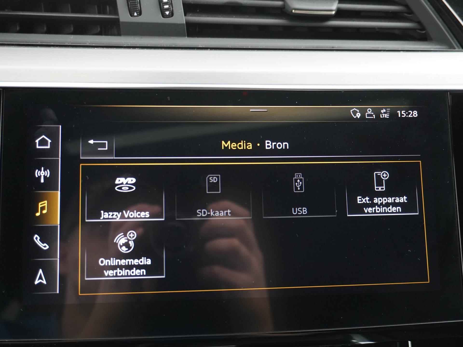 Audi E-tron 55 quattro S edition 95 kWh |HEAD UP | VIRTUAL MIRRORS | PANO| - 38/49