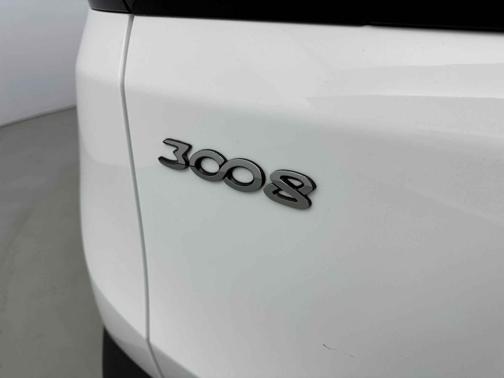 Peugeot 3008 SUV 1.2 130 pk Blue Lease Premium Automaat | Navigatie | Camera | Elektrische Achterklep | CarPlay - 24/38