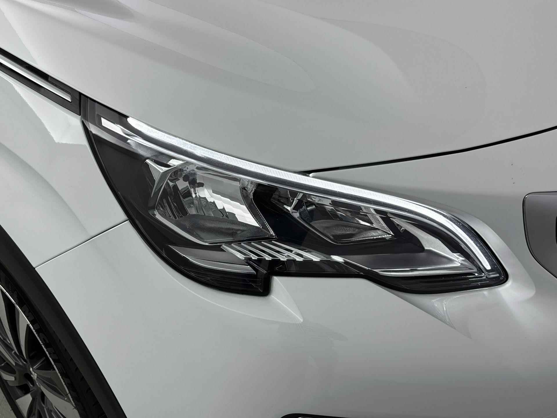 Peugeot 3008 SUV 1.2 130 pk Blue Lease Premium Automaat | Navigatie | Camera | Elektrische Achterklep | CarPlay - 26/38