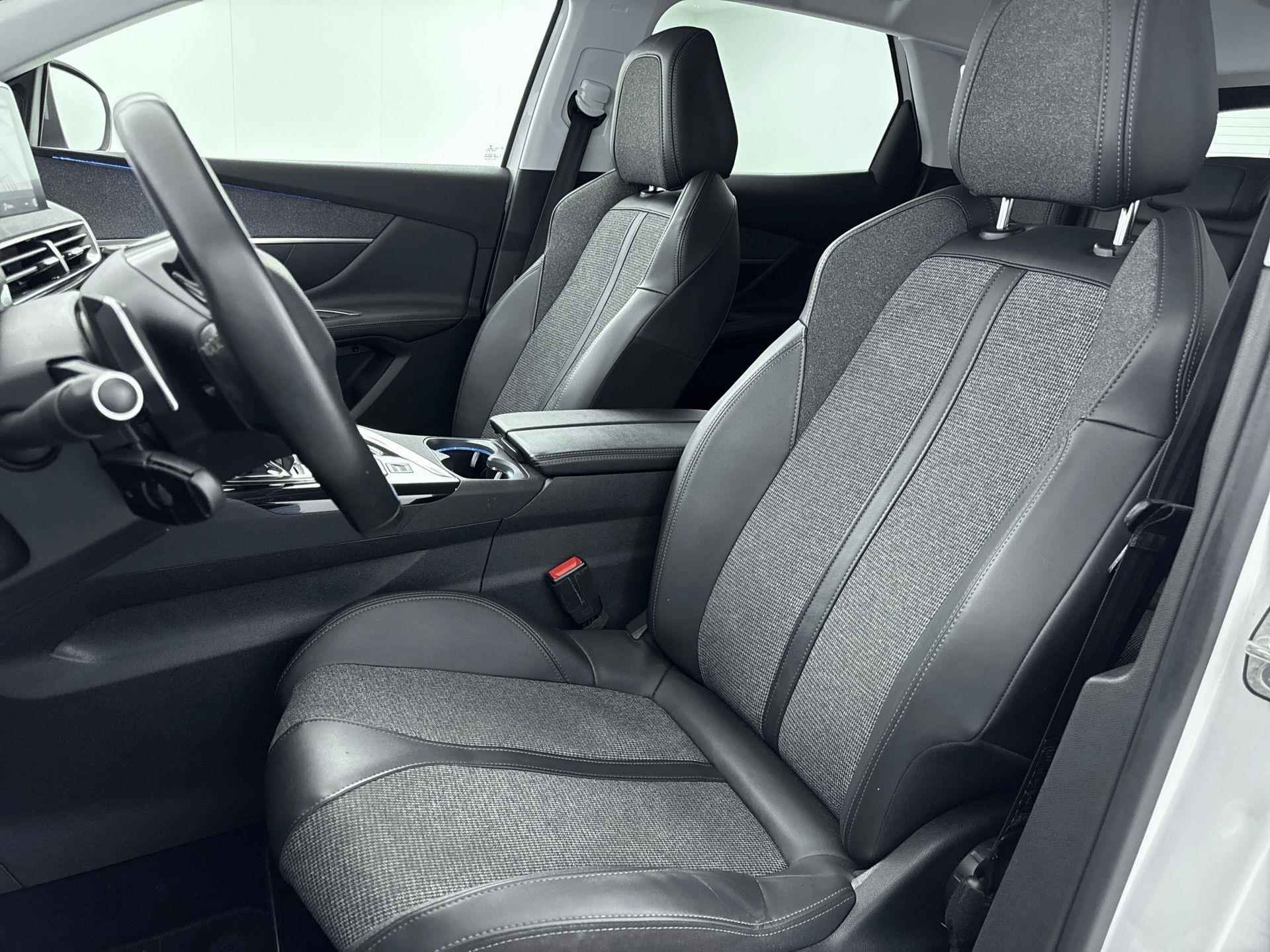 Peugeot 3008 SUV 1.2 130 pk Blue Lease Premium Automaat | Navigatie | Camera | Elektrische Achterklep | CarPlay - 28/38
