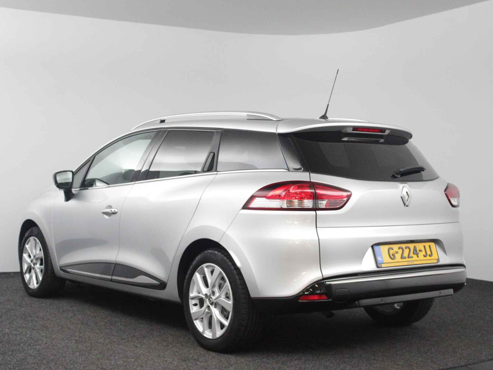 Renault Clio Estate 0.9 TCe 90 Limited | Volledig Dealeronderhouden | Climate Control | DAB+ | Navigatie | - 7/44