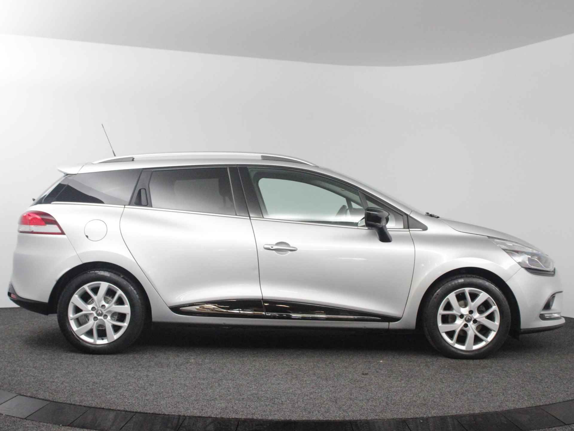 Renault Clio Estate 0.9 TCe 90 Limited | Volledig Dealeronderhouden | Climate Control | DAB+ | Navigatie | - 15/44