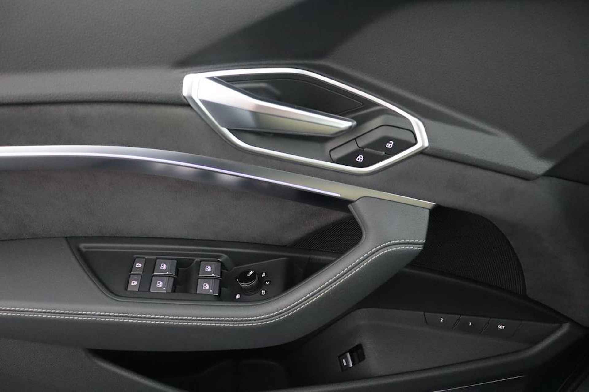 Audi e-tron Sportback 55 Quattro S Edition S Line | B&O | panoramadak | 21" - 24/65