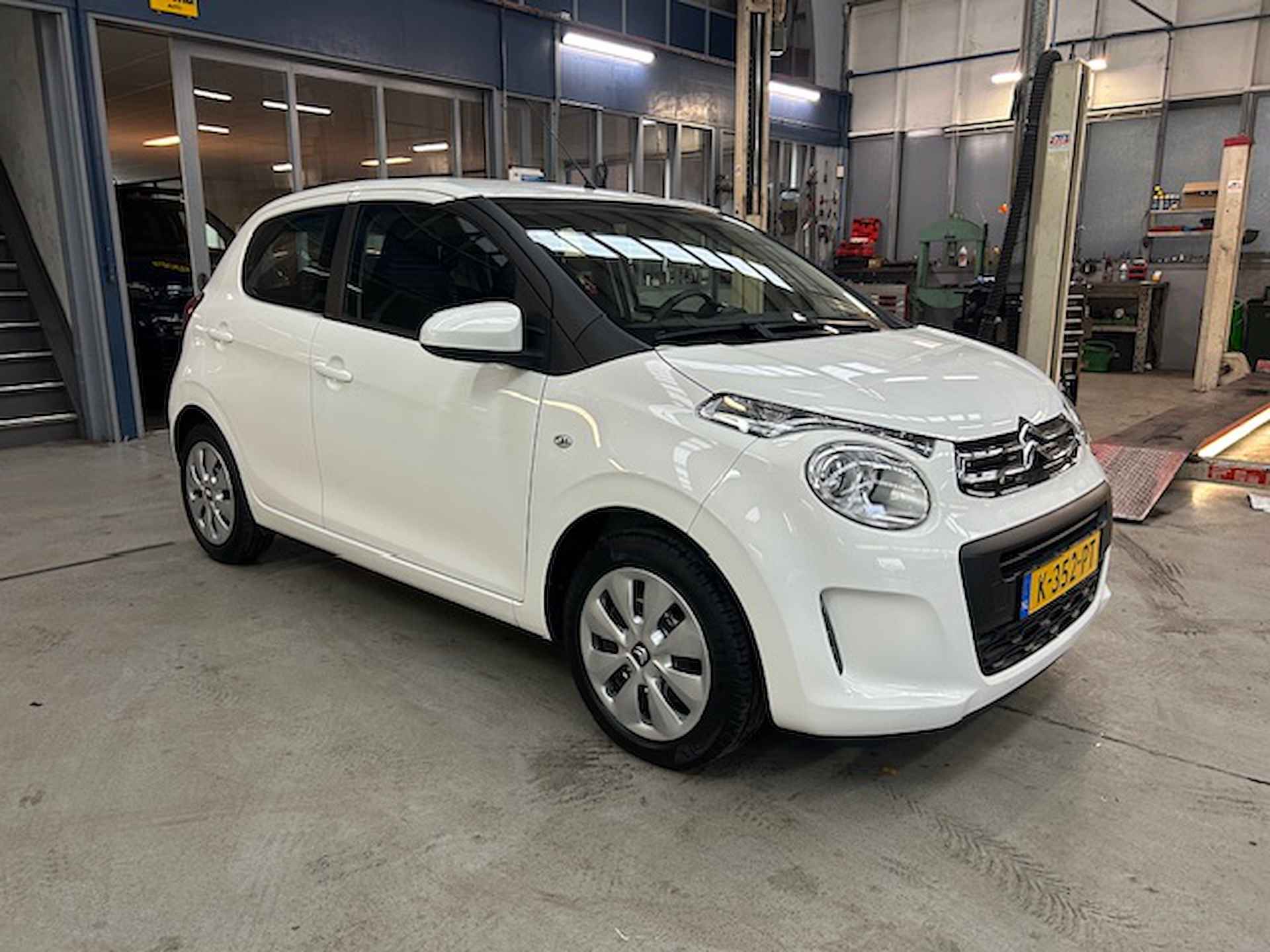 Citroen C1 1.0 VTi 72PK 5D Feel | Airco | Bluetooth | Elektr. ramen | NAP | Rijklaar prijs! - 6/17