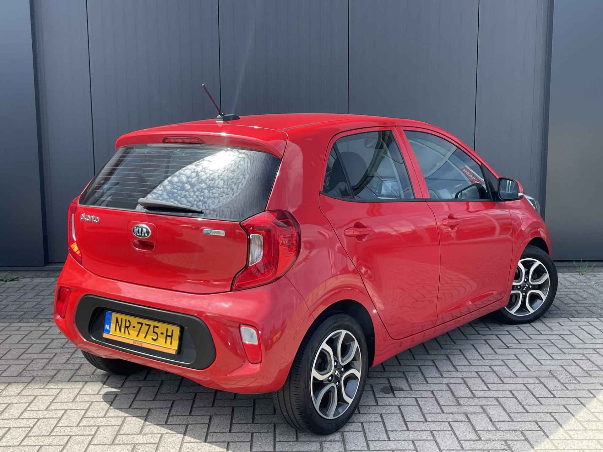 Kia Picanto 1.0 CVVT First Edition | Navigatie | Camera | Climate Control | Lichtmetalen Velgen - 12/37