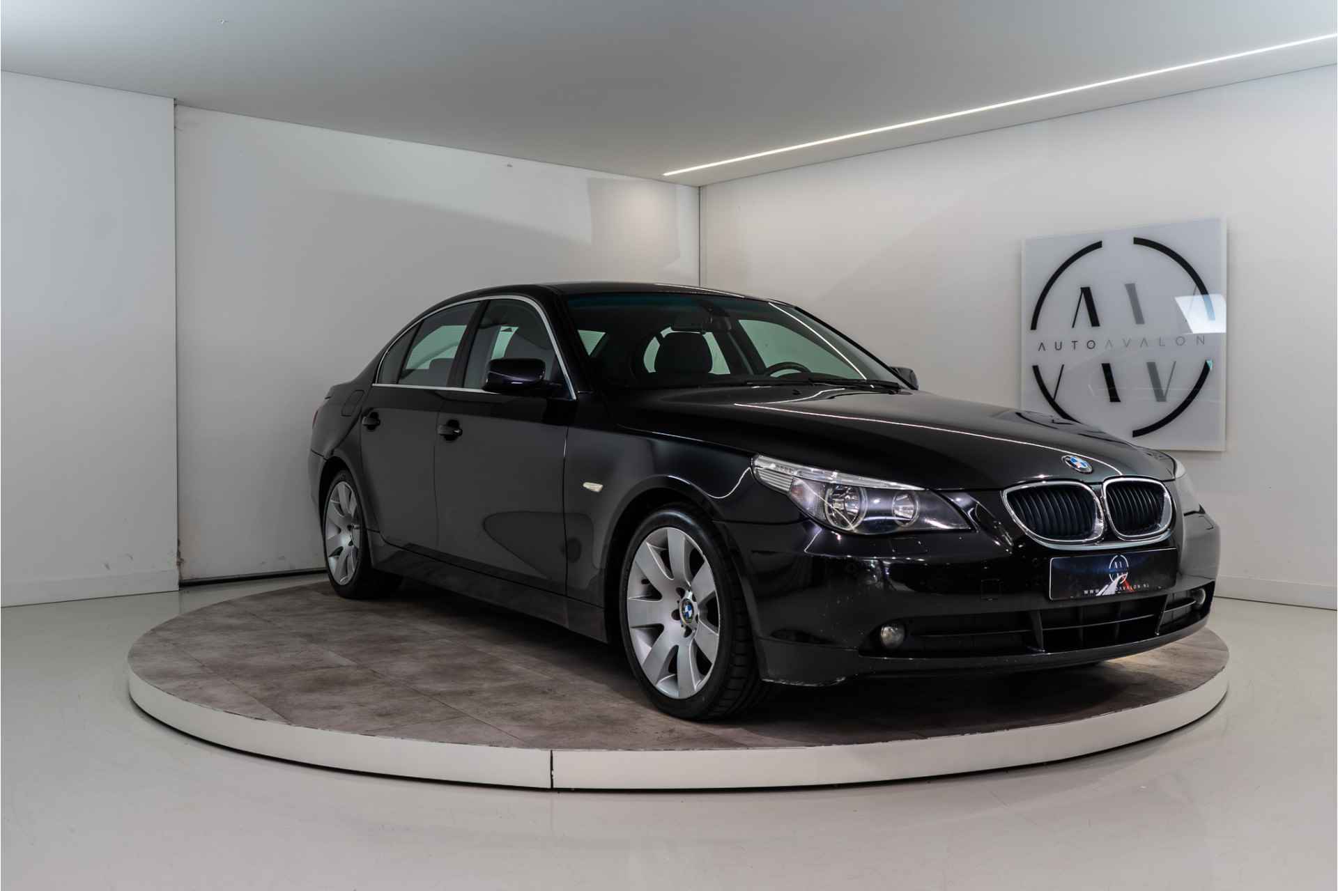 BMW 5 Serie 520i Executive 170PK | YOUNGTIMER | NL AUTO+NAP | Trekhaak | Airco | Cruise Control - 7/30