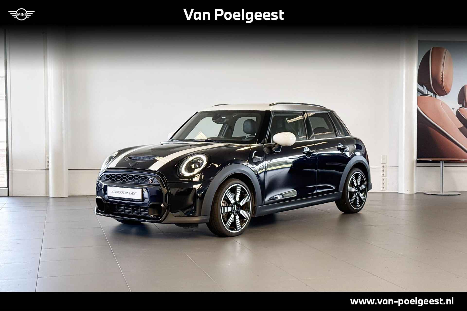 MINI 5-deurs 2.0 Cooper S MINI Yours | Stoelverwarming | Achteruitrijcamera | Sportstoelen - 1/21