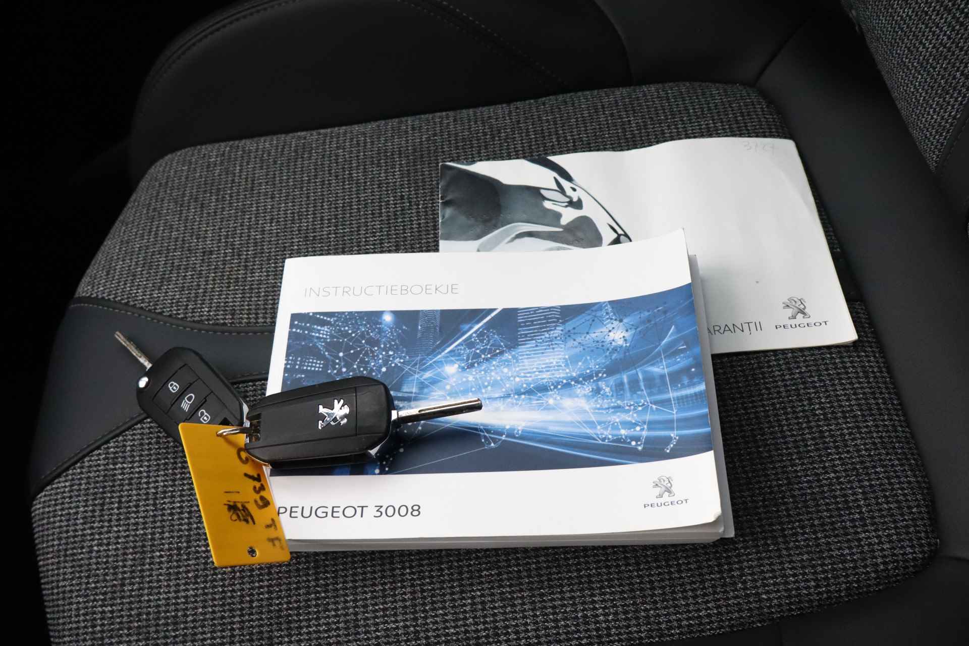 Peugeot 3008 1.2 PureTech Allure PDC I Apple Car-Play I Navigatie --- A.S. ZONDAG GEOPEND VAN 11.00 T/M 15.30 --- - 7/35