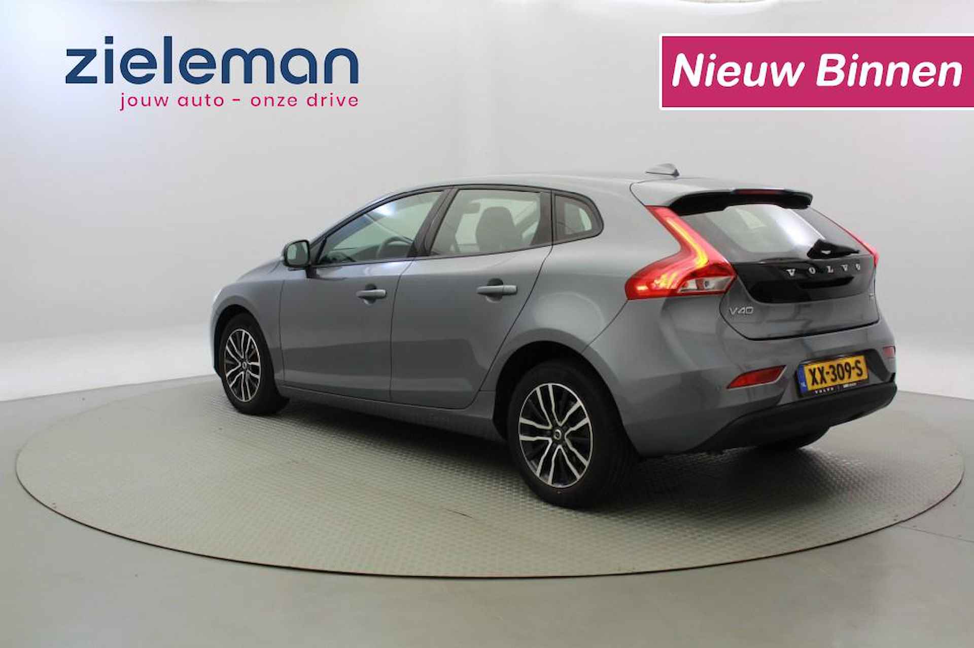 VOLVO V40 1.5 T2 Polar+ Automaat - Navi, LED, Stoelverw. - 3/25