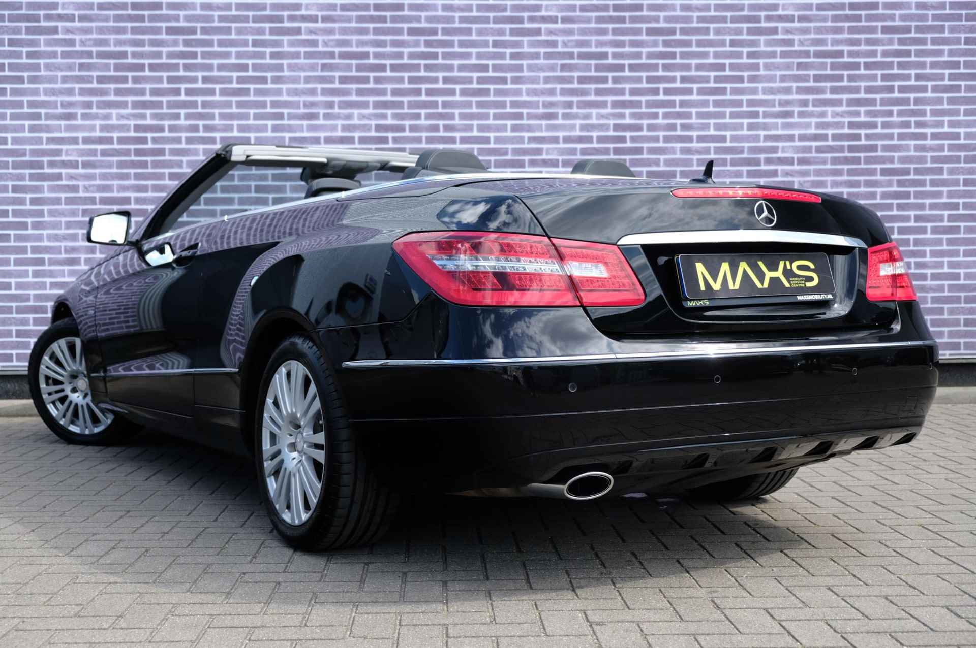 Mercedes-Benz E-klasse Cabrio 200 CGI Elegance | Bi-Xenon | Cruise Control | Lederen Bekleding | Soft Top | Voorstoelen Verwarmd | Automaat | Parkeersensoren voor & achter | Navigatie | Bluetooth | - 17/35