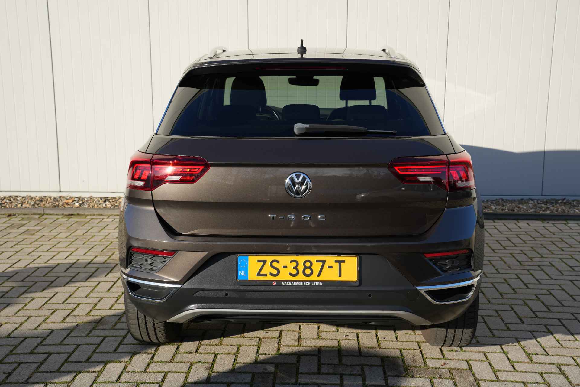 Volkswagen T-Roc 1.5 TSI Sport Automaat | Navigatie | Digitaal Dashboard | Camera - 9/33