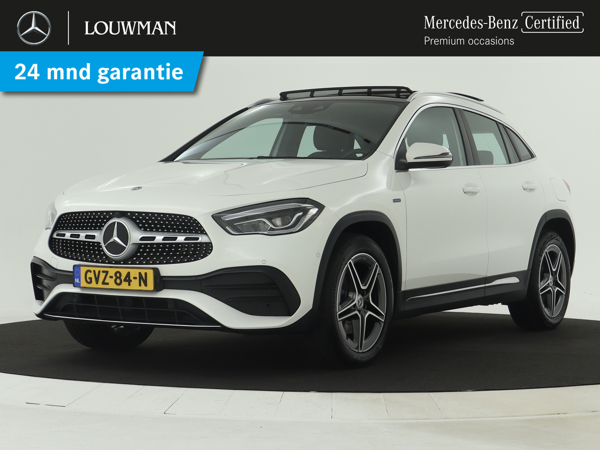 Mercedes-Benz GLA 250 e AMG Plug-In Hybride | Trekhaak | Panorama Schuif-Kanteldak | AMG Styling | Night Pakket | Spiegelpakket | Inclusief 24 maanden MB Certified garantie voor Europa.