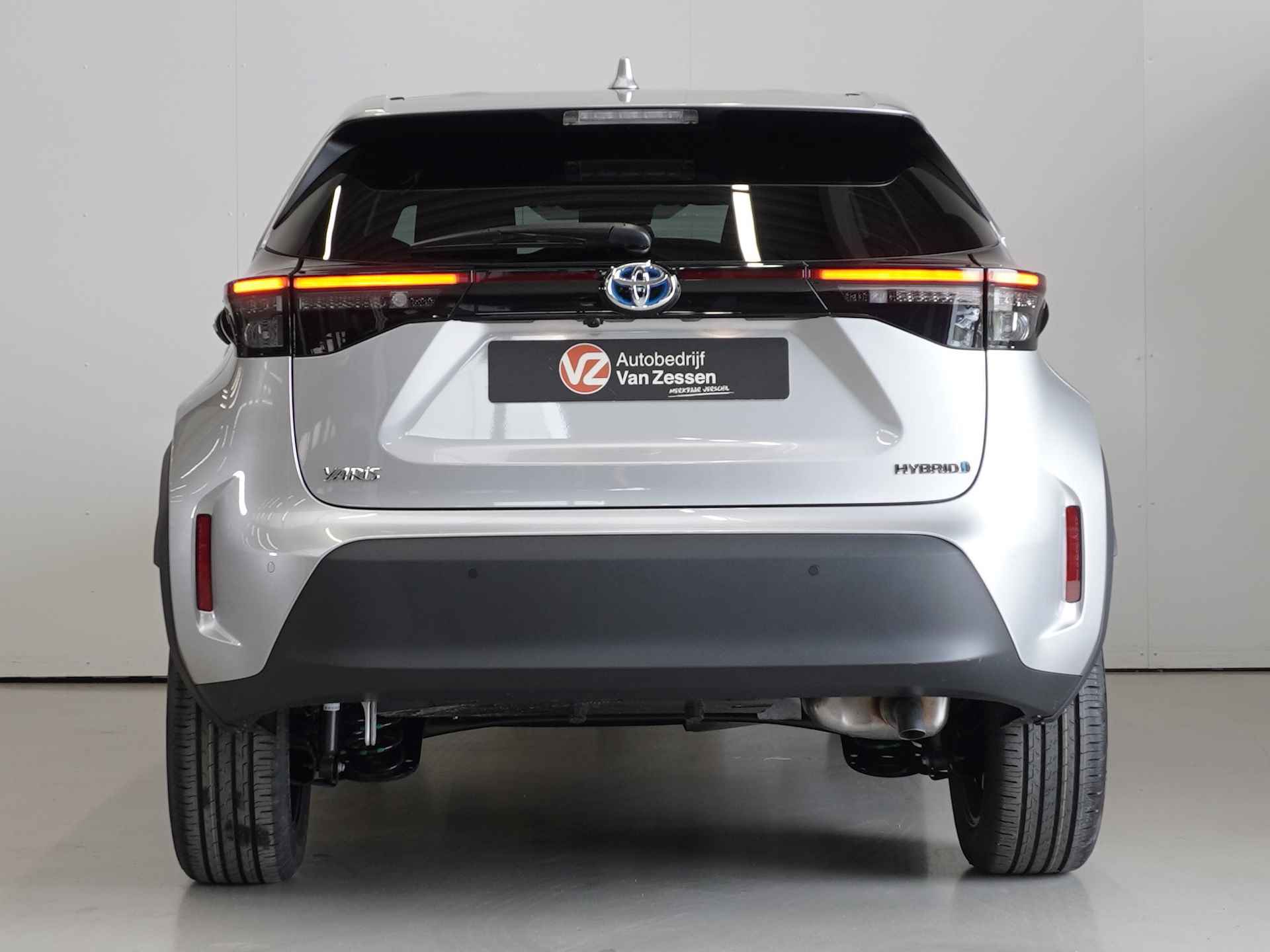 Toyota Yaris Cross 1.5 Hybrid Dynamic Team D | Safety Pack | Smart Connect | Winter Pakket | PDC V+A | Stuur- Stoelverwarming | Rijklaarprijs - 11/42