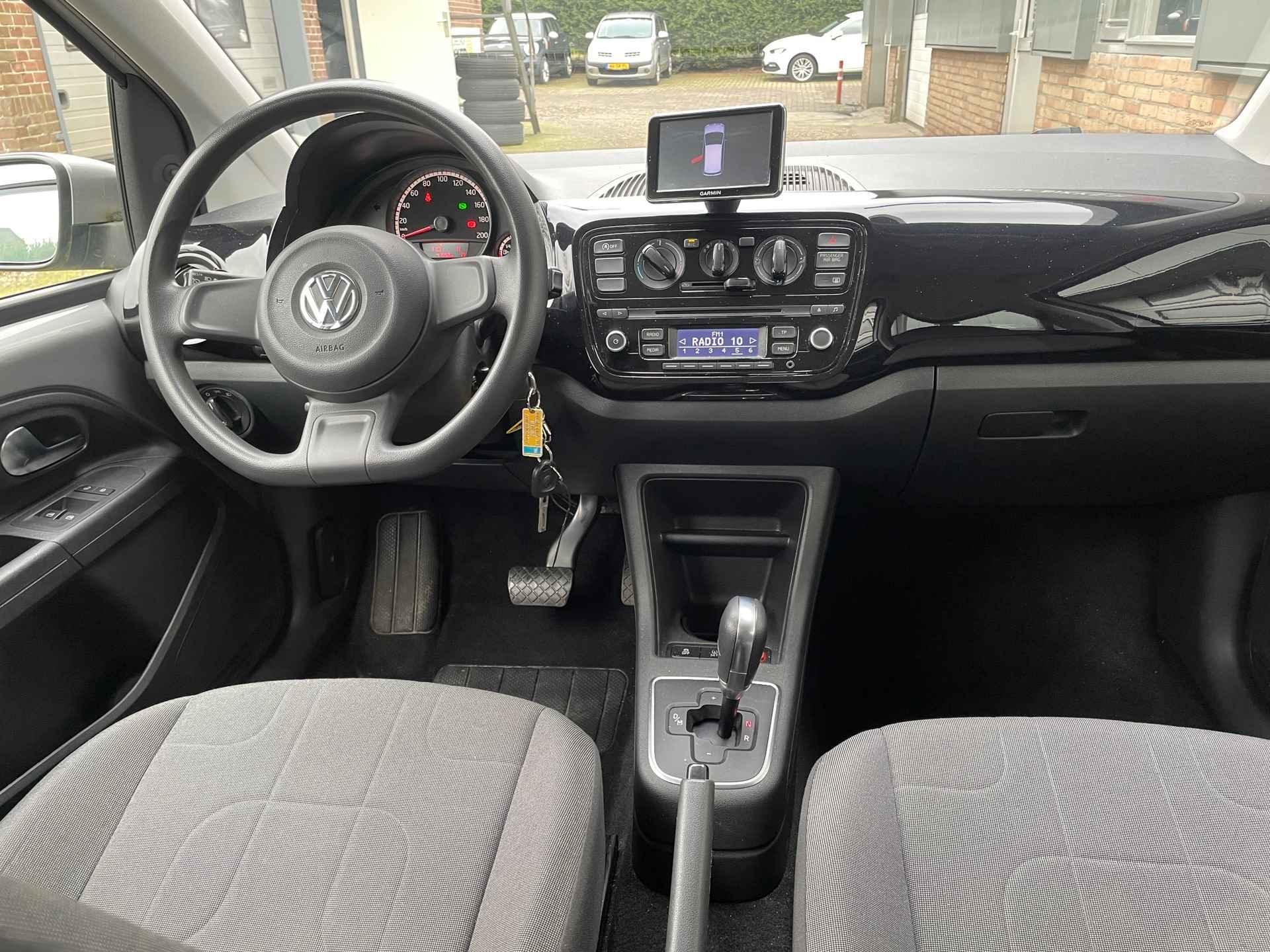 Volkswagen Up! 1.0 move up! BlueMotion Automaat - 12/17