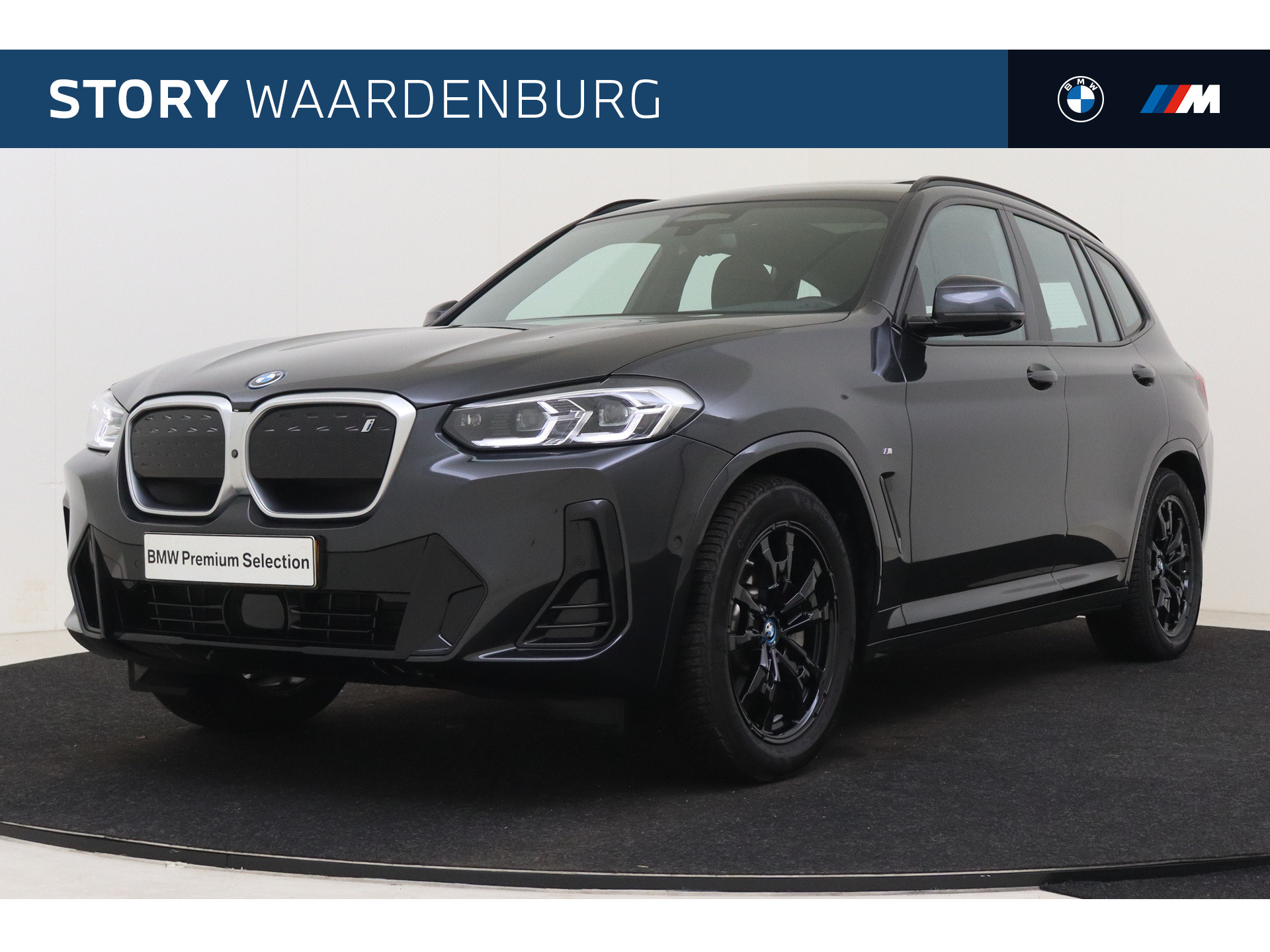 BMW iX3 High Executive / Trekhaak / Sportstoelen / Stoelverwarming / Adaptieve LED / Parking Assistant Plus / Head-Up / Harman Kardon / Live Cockpit Professional