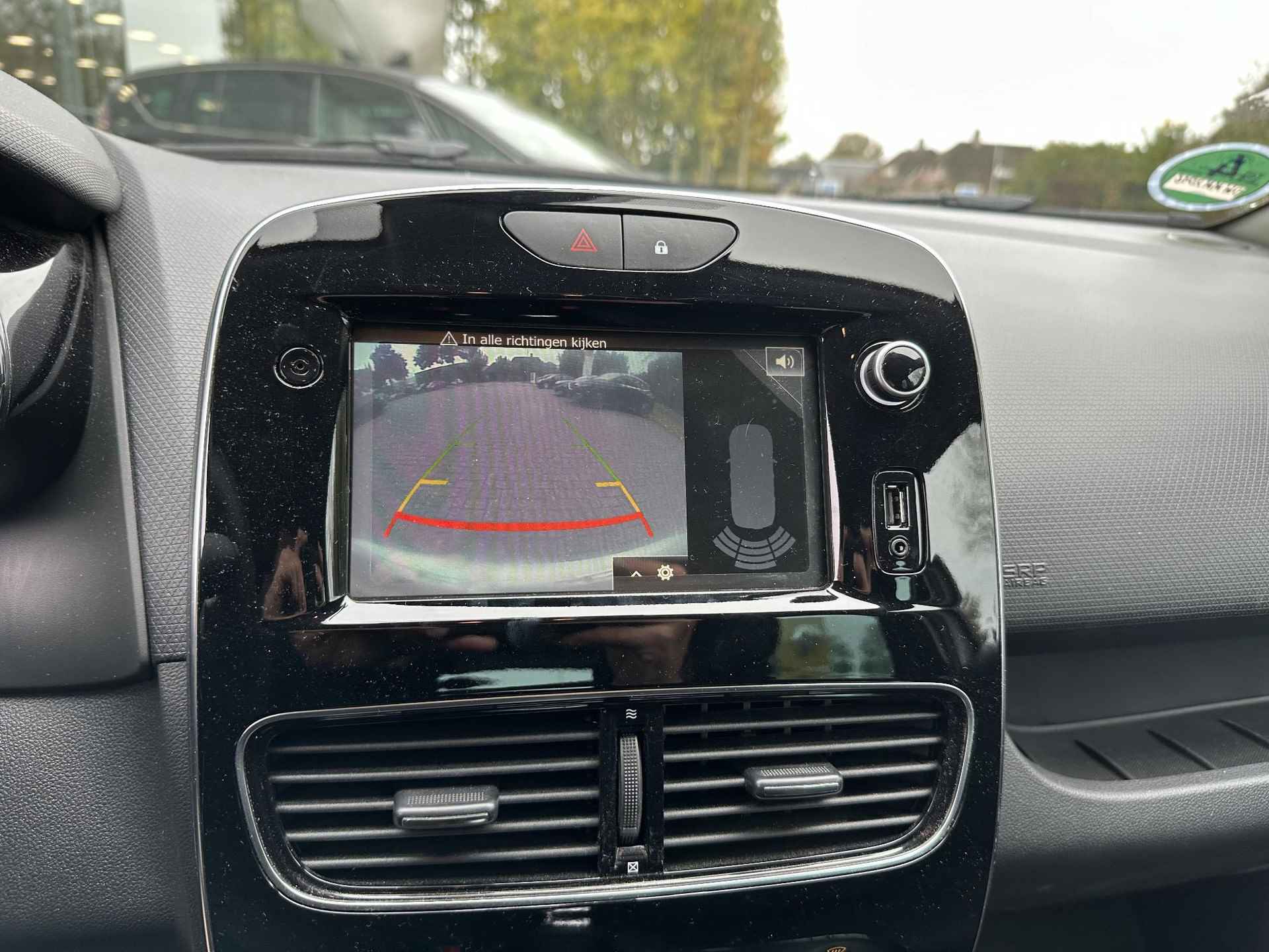 Renault Clio 0.9 TCe 90 Limited | PDC + Camera | Navi | DAB+ | Airco | Cruise | LM velgen 16" - 18/22