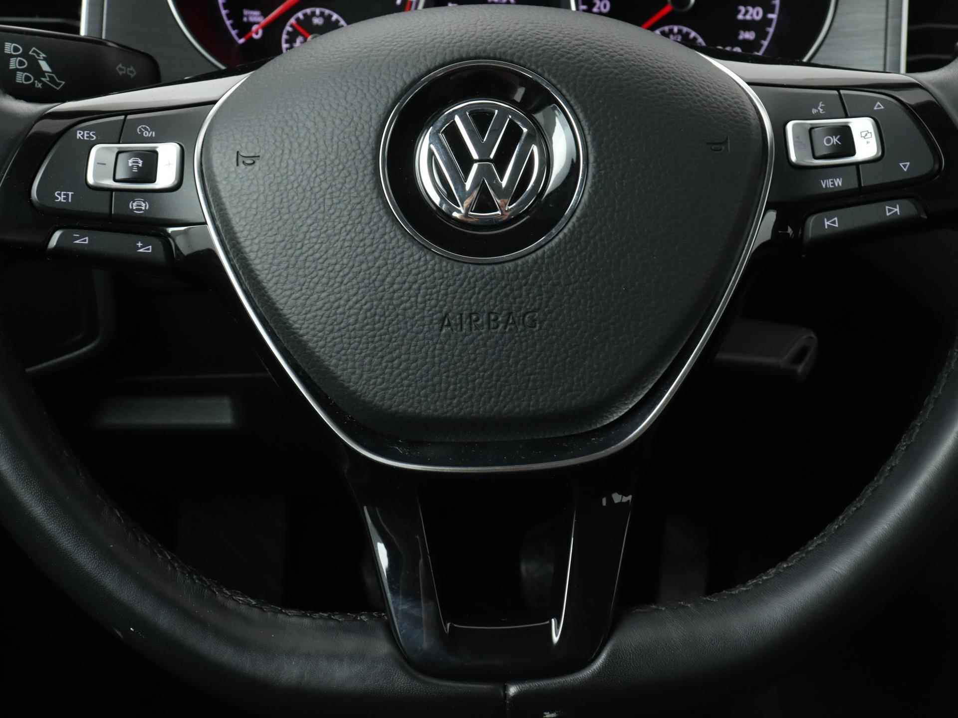 Volkswagen Golf Sportsvan 1.0 TSI Highline 116 PK | Navigatie | Camera | Adaptive Cruise Control | Trekhaak | Climate Control | Stoelverwarming | Parkeersensoren | LED | Lichtmetalen velgen | - 11/22