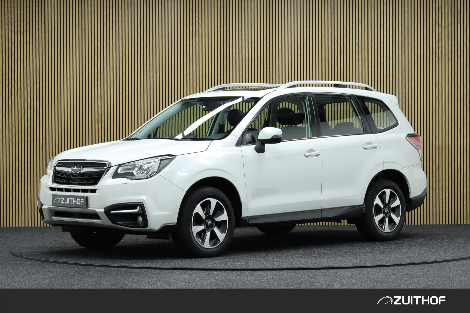 Subaru Forester 2.0 Luxury | Panoramadak | Trekhaak | Clima | Cruise | Camera