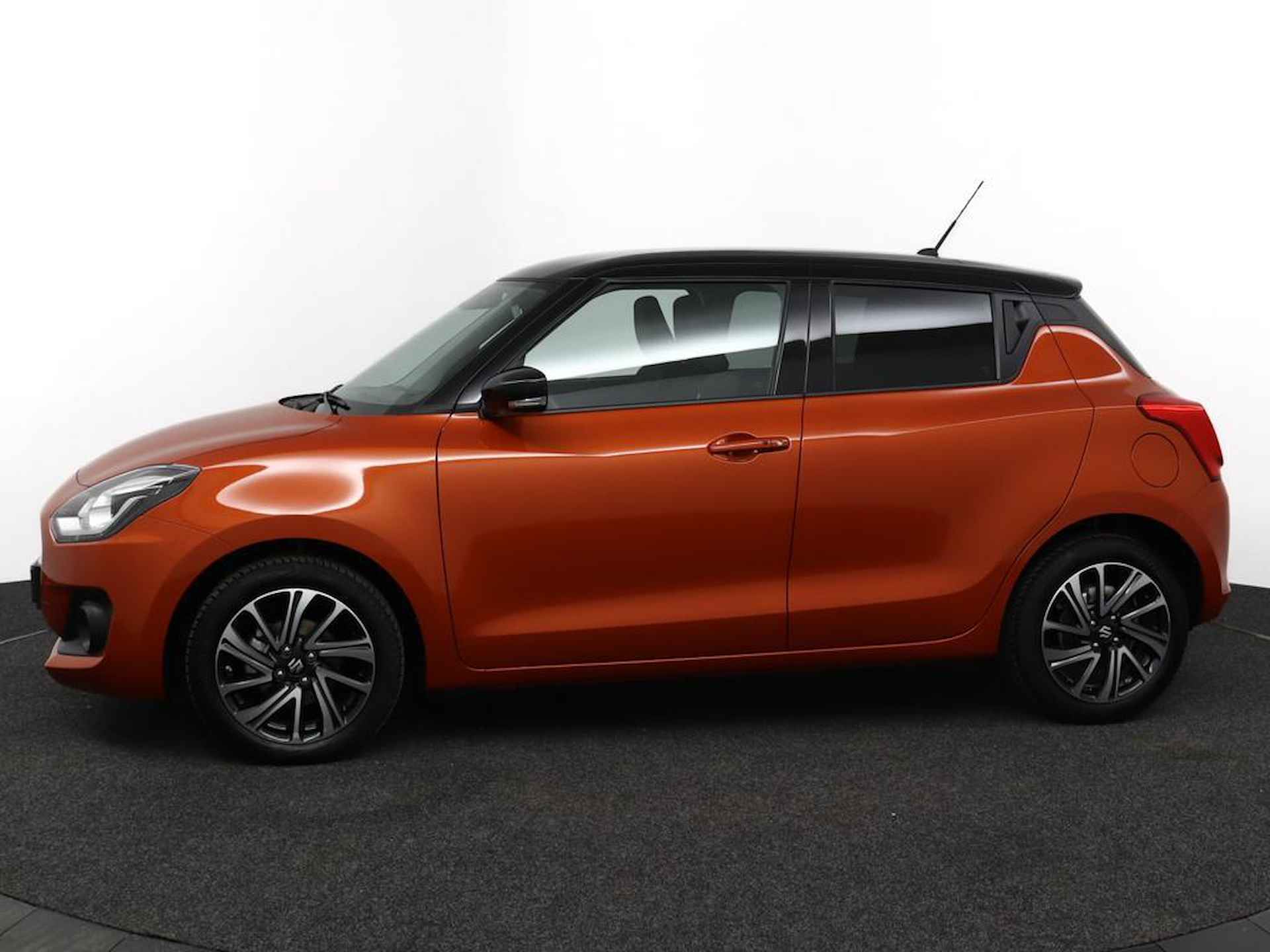 Suzuki Swift 1.2 Style Smart Hybrid | Climate control | Cruise control adaptive | navigatie | camera | stoelverwarming | - 3/51