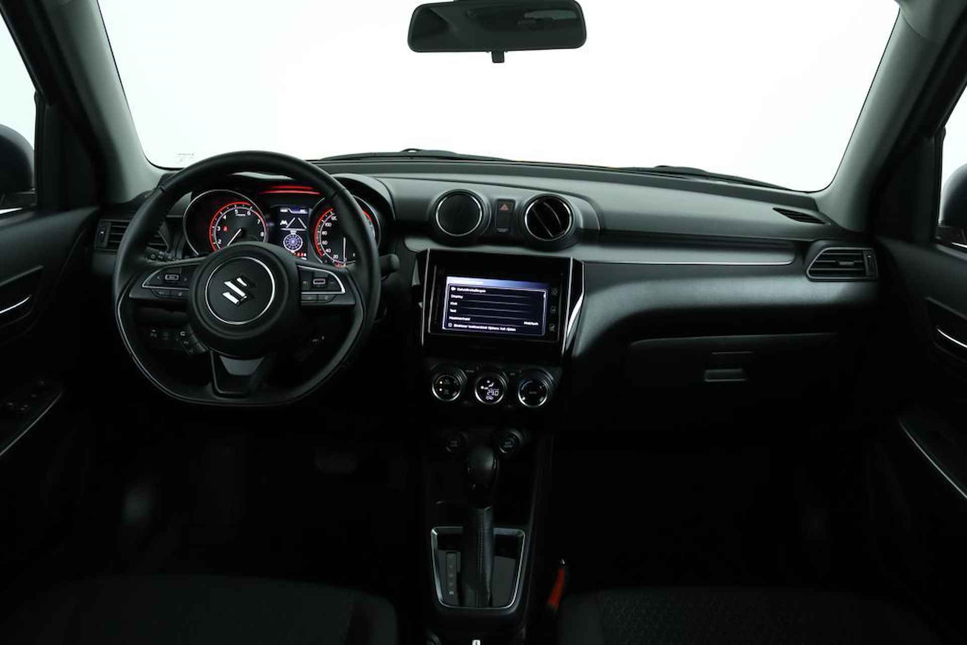 Suzuki Swift 1.2 Style Smart Hybrid | Climate control | Cruise control adaptive | navigatie | camera | stoelverwarming | - 4/51